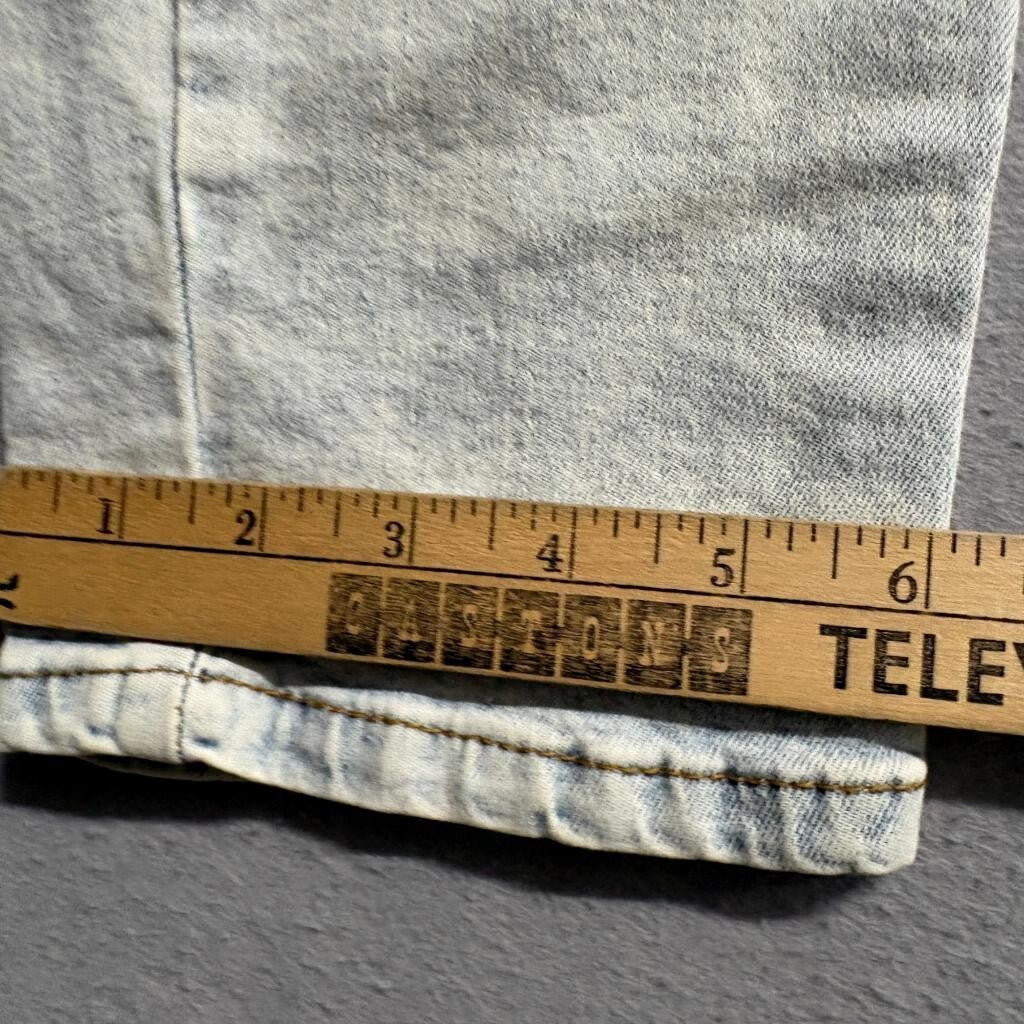 Cotton On Stretch Mom Jeans Womens US 6 Light Wash Distressed High Rise Denim
