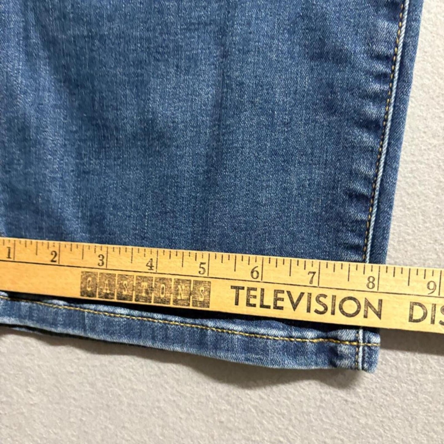 Torrid Crop Jegging Jeans Womens Plus Size 24 Blue Stretch Denim 3-Button Fly