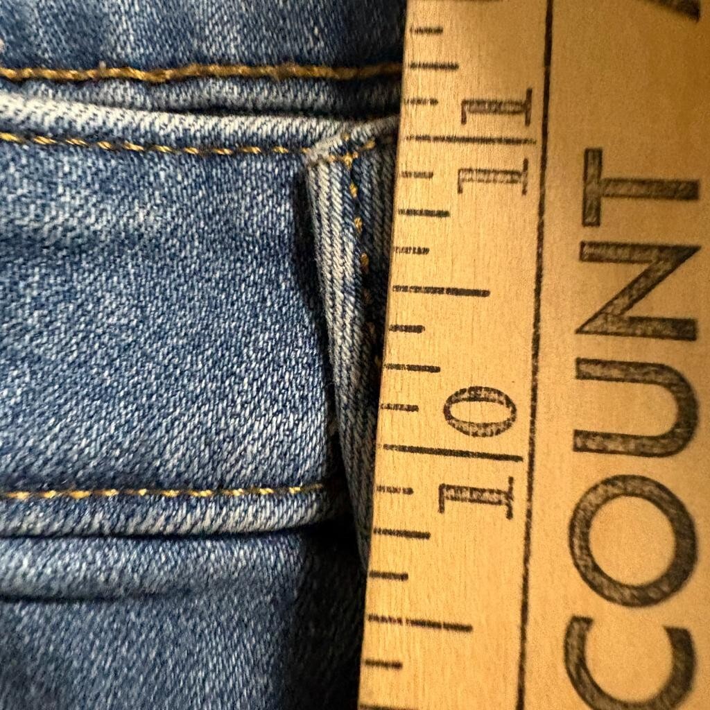 Levi's 721 High Rise Skinny Jeans Womens Size 33 Distressed Blue Denim