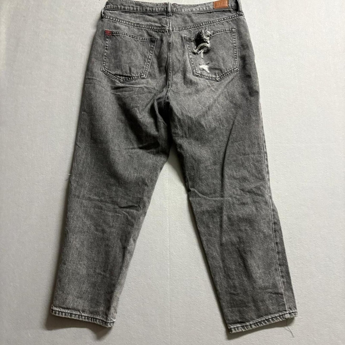BDG Urban Outfitters Slim Straight Jeans Womens 32 Gray Distressed Ripped Denim