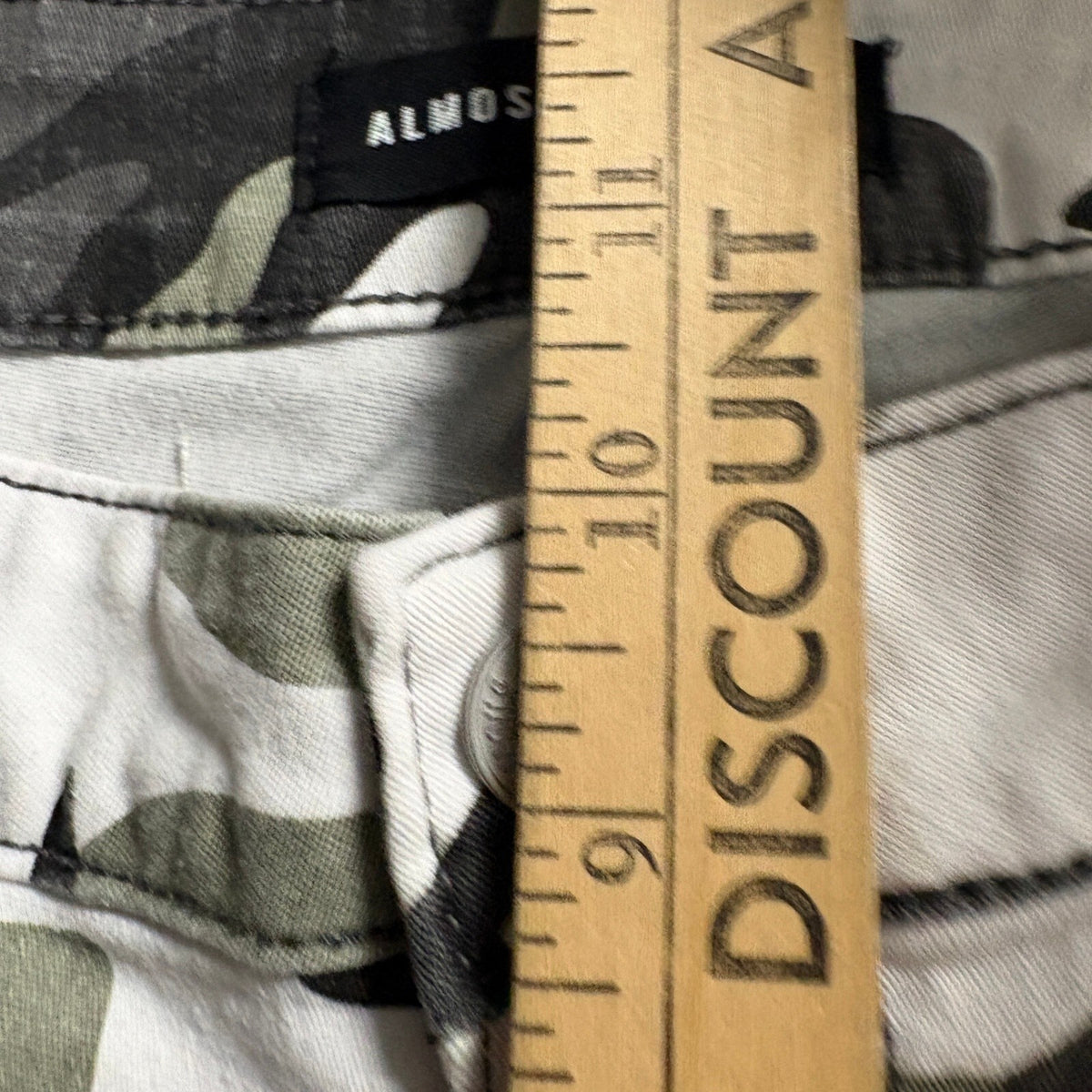 Almost Famous Camo Cargo Jogger Pants Womens Large Green Camouflage Utility