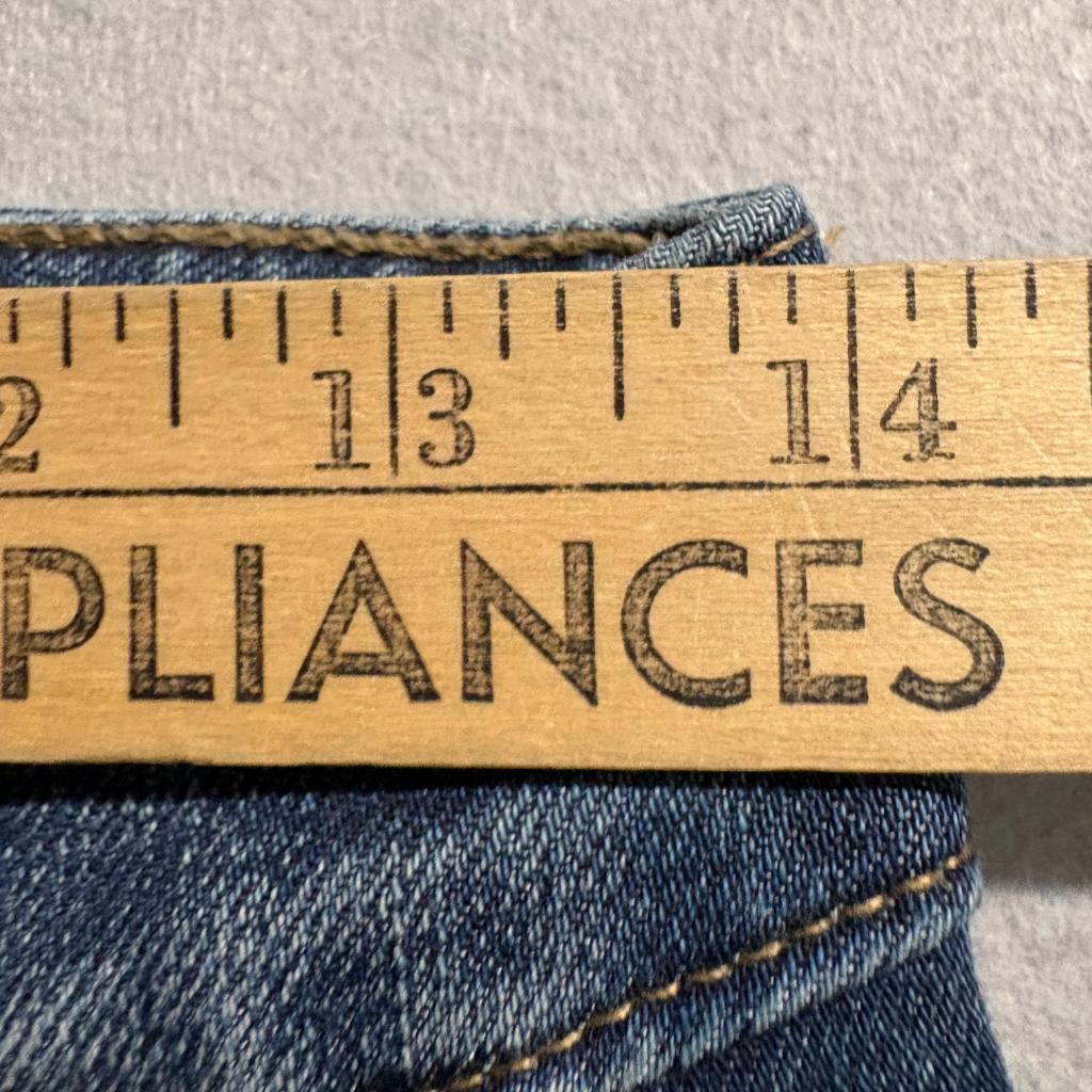 White House Black Market The Straight Crop Jeans Womens 4P High Rise Blue Denim
