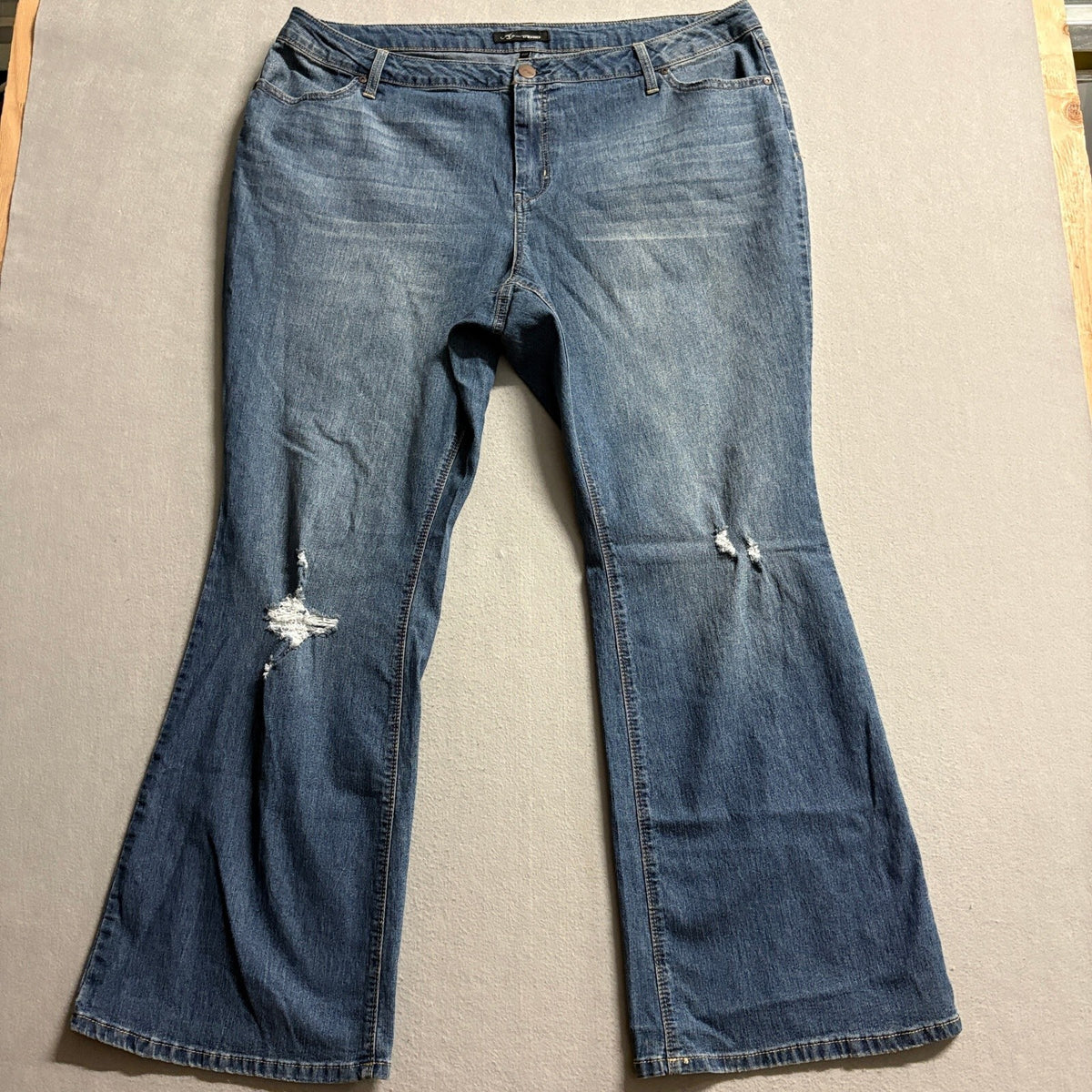AG Denim Women 22W Flare Jeans Distressed Blue Stretch Medium Wash Bootcut