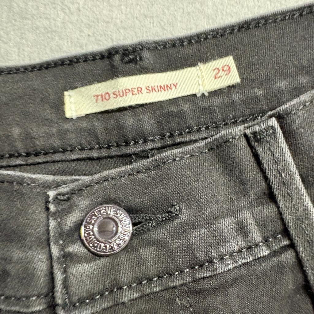 Levis 710 Super Skinny Jeans Womens 29x30 Black Denim Mid Rise Stretch