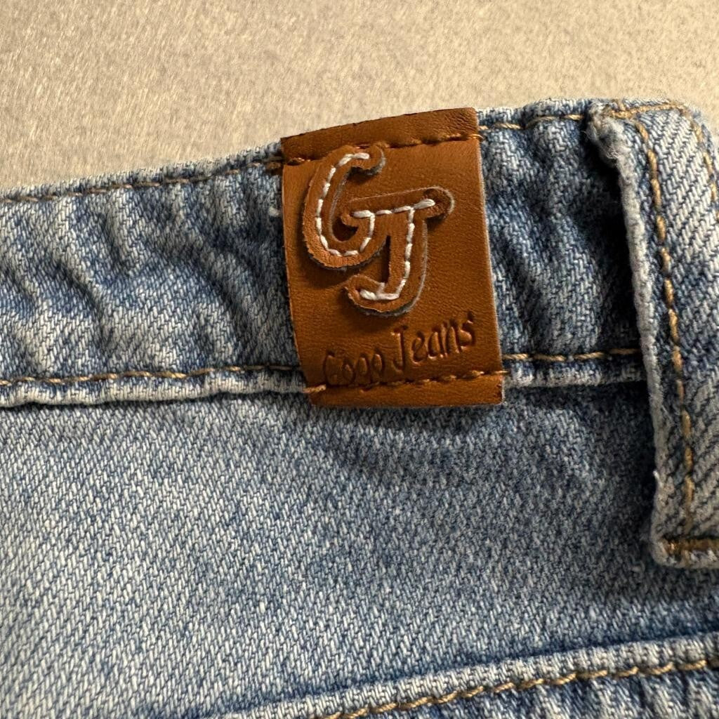 Gogo Jeans USA Womens Size 11/30 Wide Leg Cuffed Denim Blue Jeans