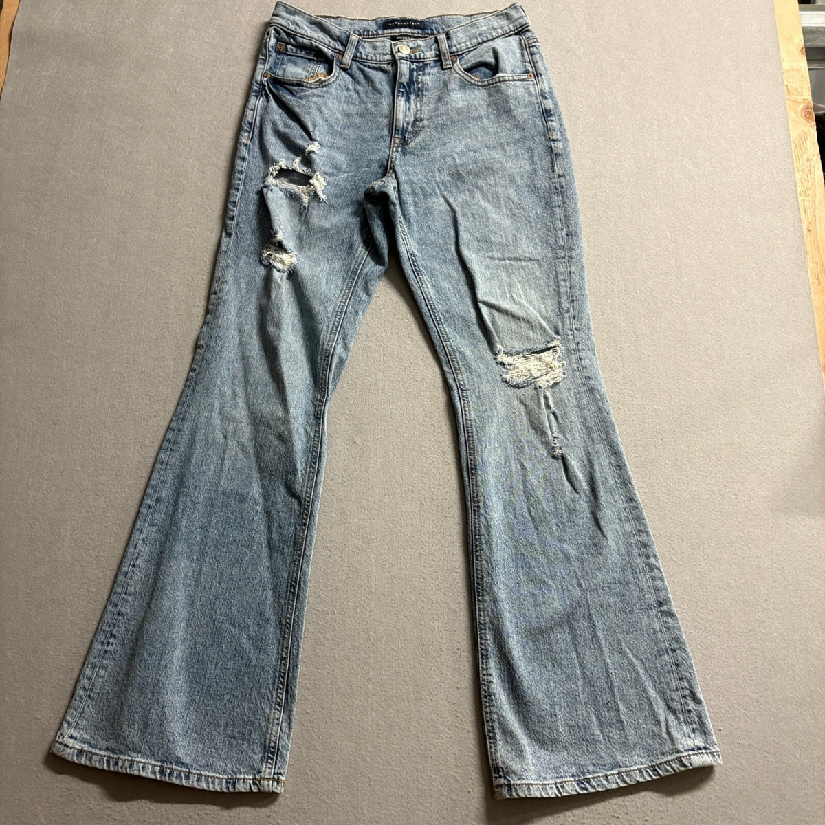Aeropostale High Rise Flare Jeans Womens Size 6R Light Wash Distressed Denim