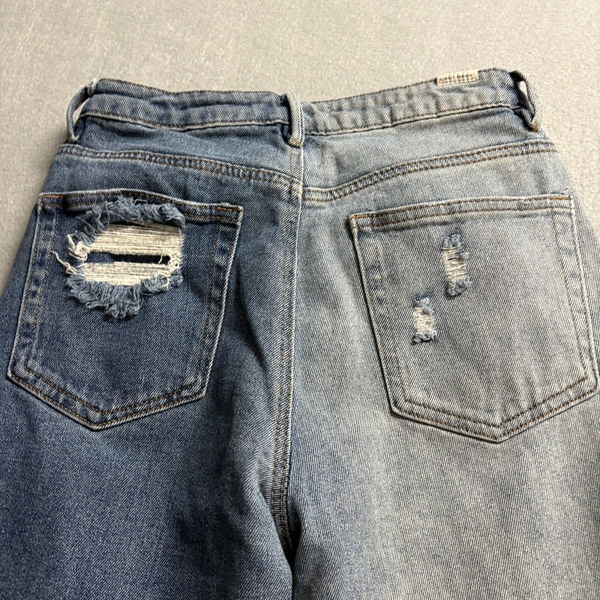 Almost Famous Two Tone Split Color Distressed Jeans Womens Size 3 Blue Denim