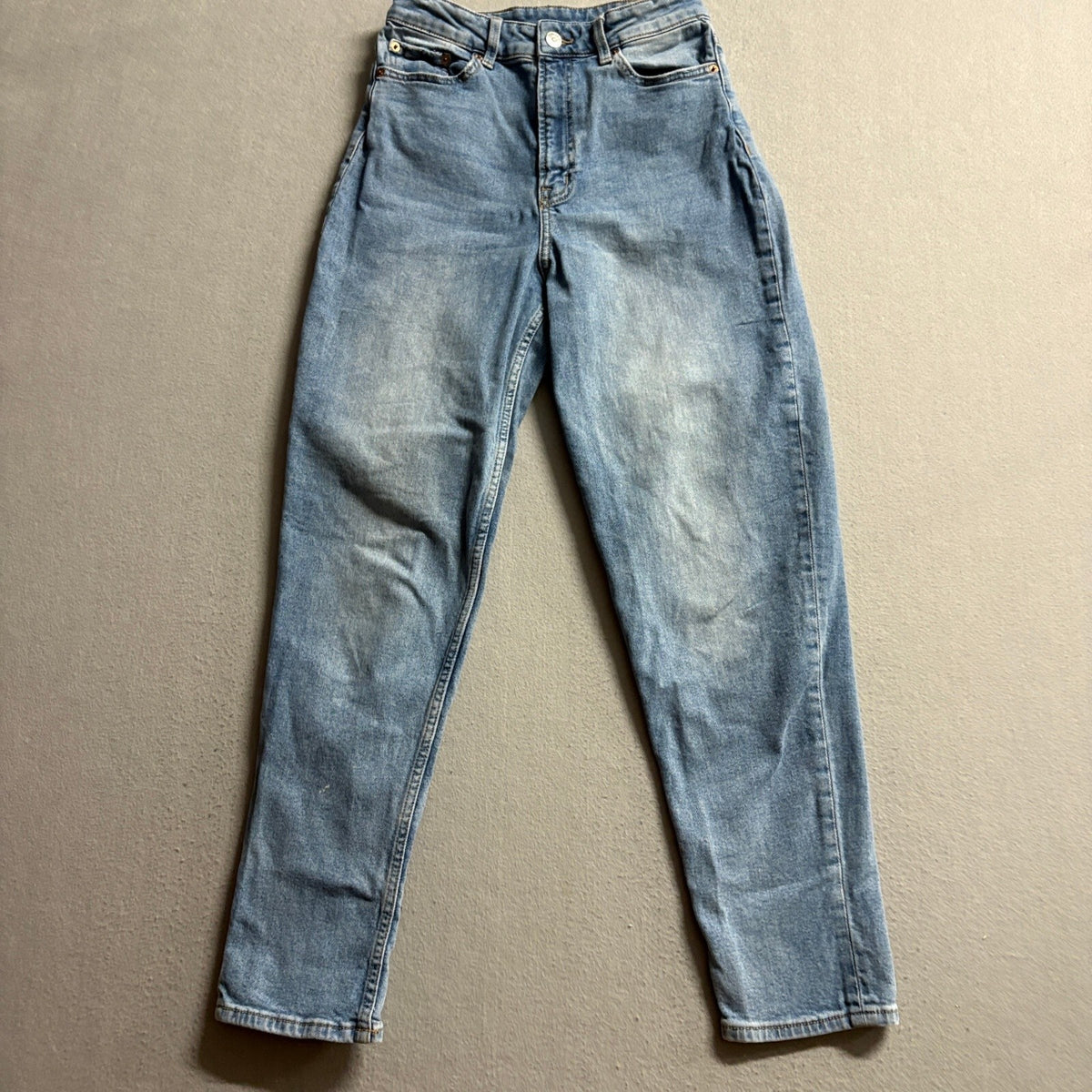 H&M Divided Mom Jeans Womens Size 6 Blue Denim High Rise Tapered Leg Stretch