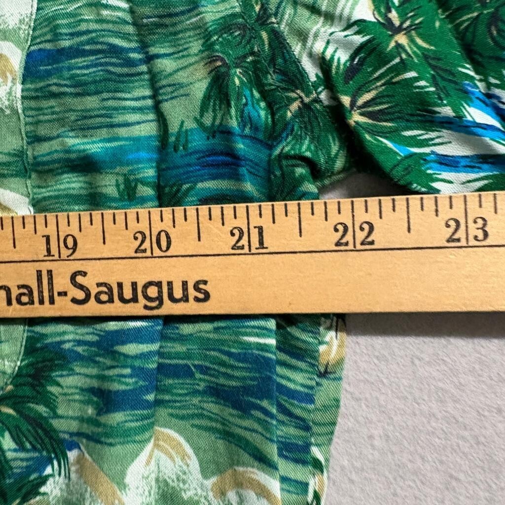 Sunset Highway Hawaiian Shirt Mens XL Green Rayon Tropical Palm Tree Boat Nepal