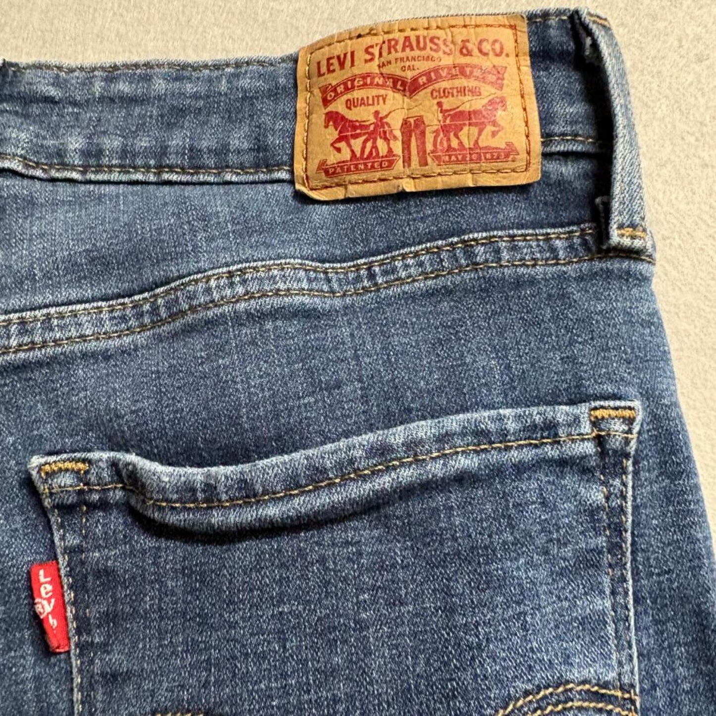 Levis 721 High Rise Skinny Jeans Womens 28x28 Distressed Blue Denim Stretch