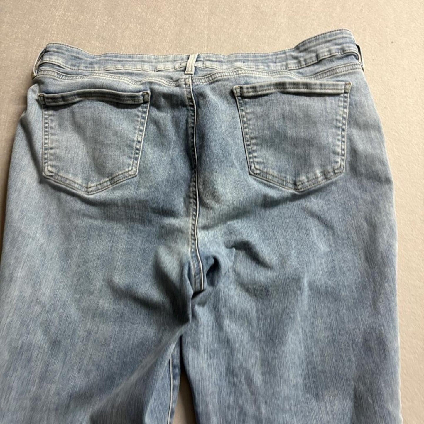 NYDJ Marilyn Straight Jeans Womens Size 18 Light Wash Stretch Blue Denim