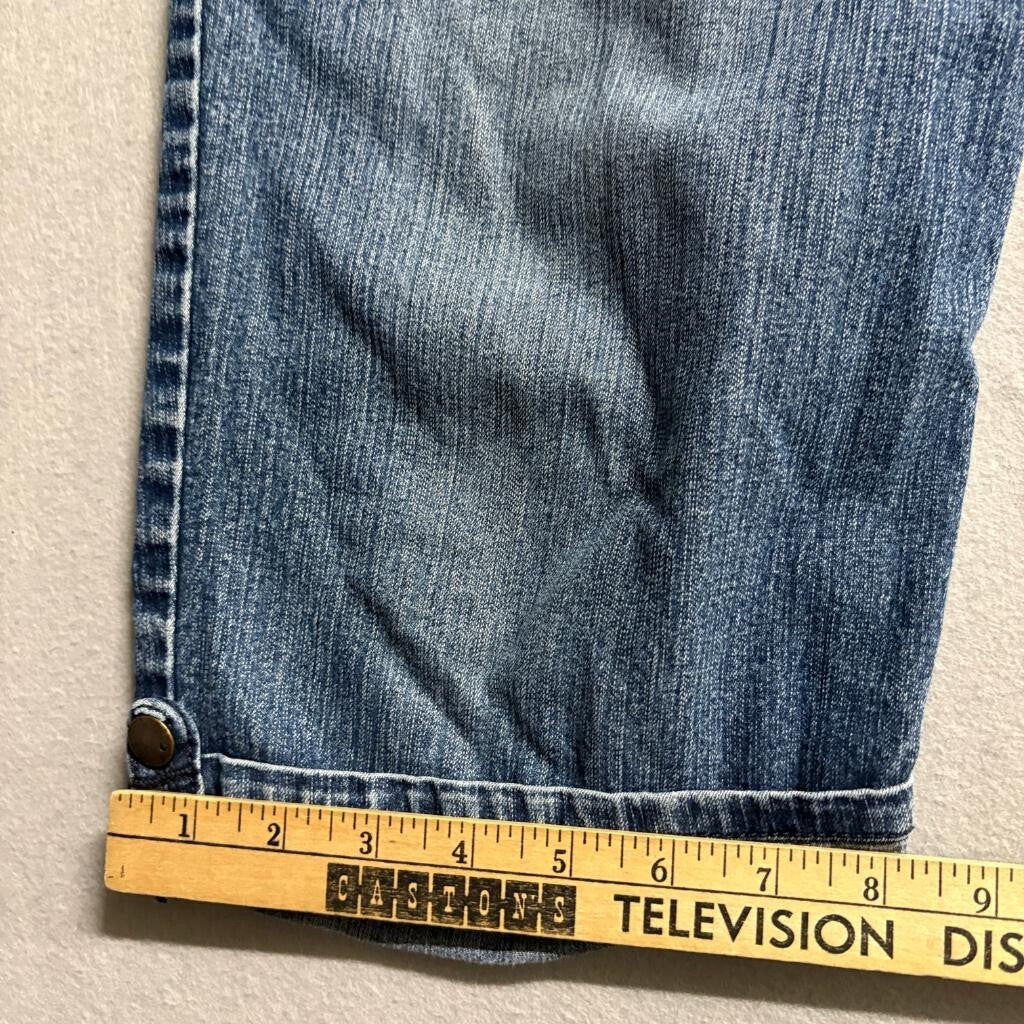 Gloria Vanderbilt Skimmer Denim Shorts Womens 10 Blue Cuffed Capri Bermuda