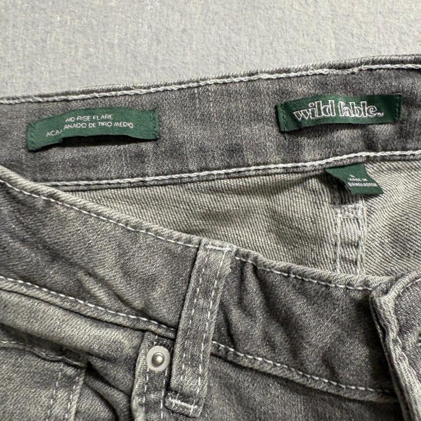 Wild Fable Womens Gray Mid Rise Flare Jeans Size 8 Stretch Denim
