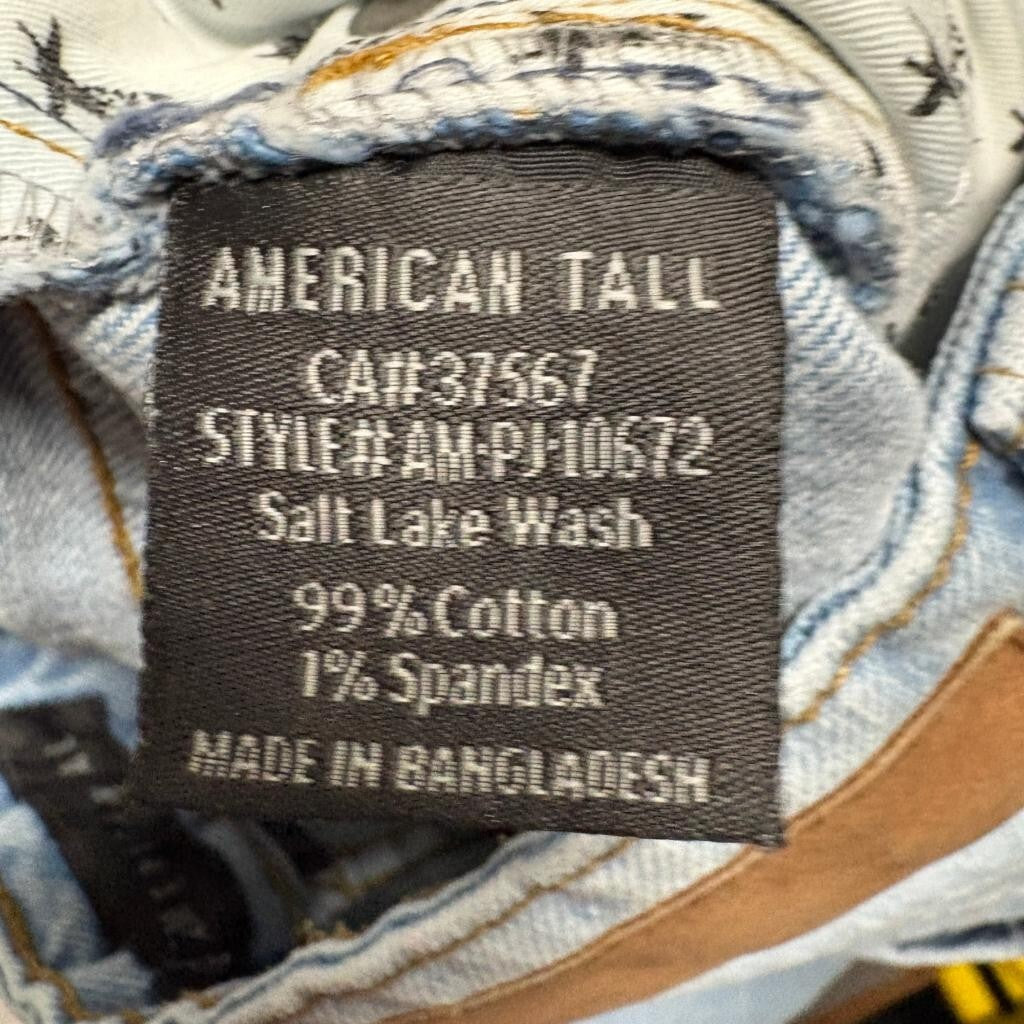American Tall Milo Relaxed Tapered Jeans Womens 28 x 36 Light Salt Lake Wash