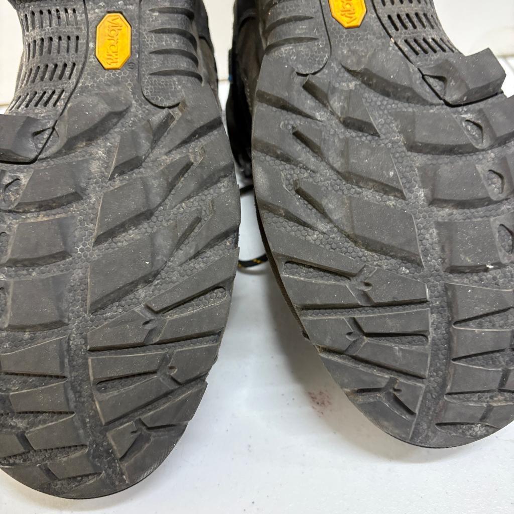 Hi-Tec Rock Waterproof Hiking Boots Mens 10.5 Brown Leather Vibram Sole