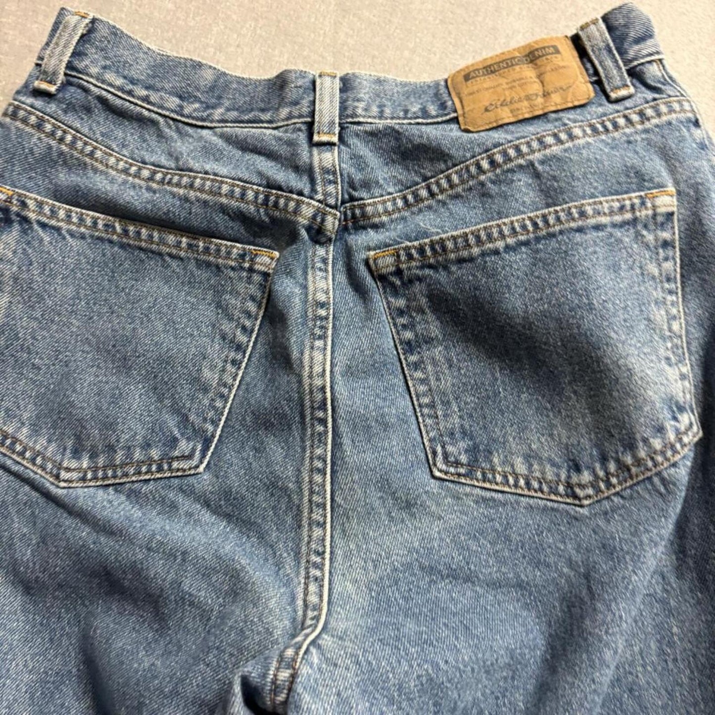 Eddie Bauer Vintage Mom Jeans Womens 10 Tall Blue Denim High Rise Straight Leg