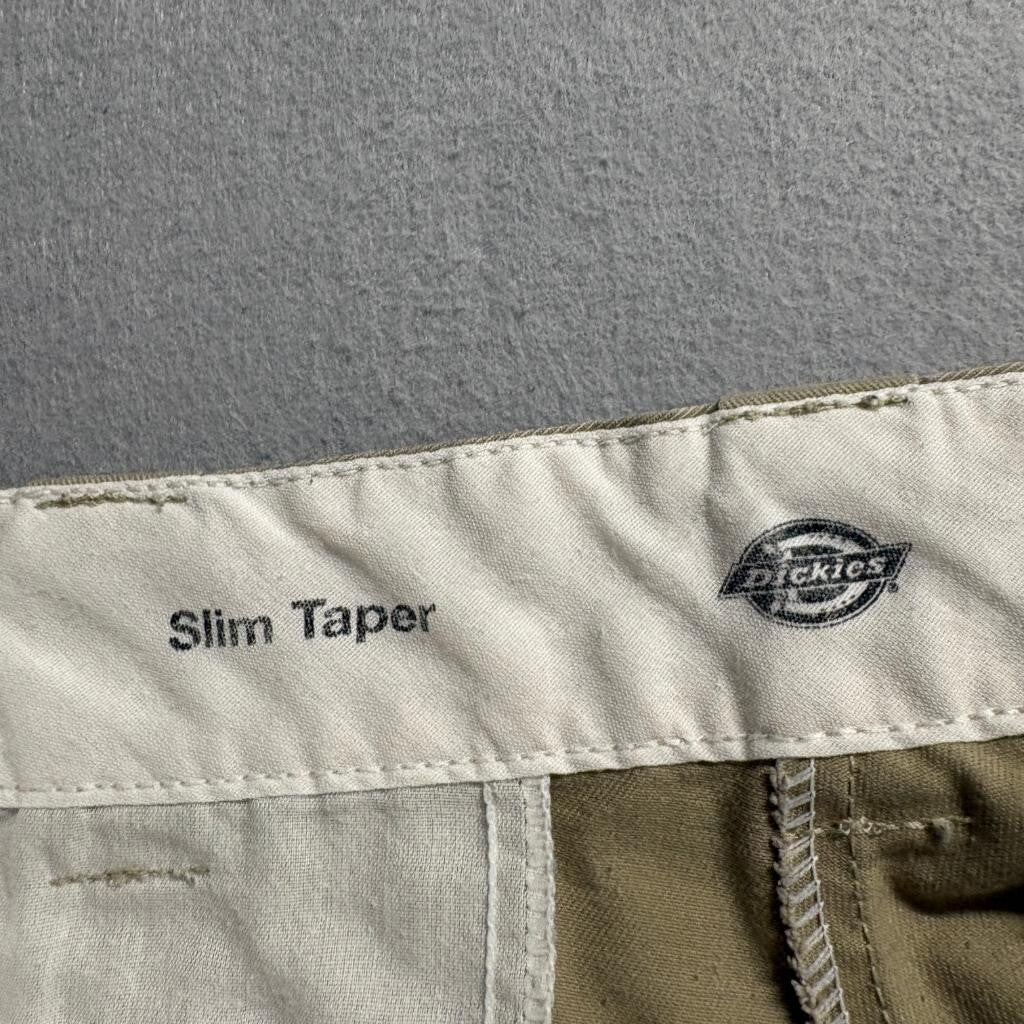 Dickies Slim Taper Chino Pants Mens 31x32 Khaki Beige Workwear WP830DS