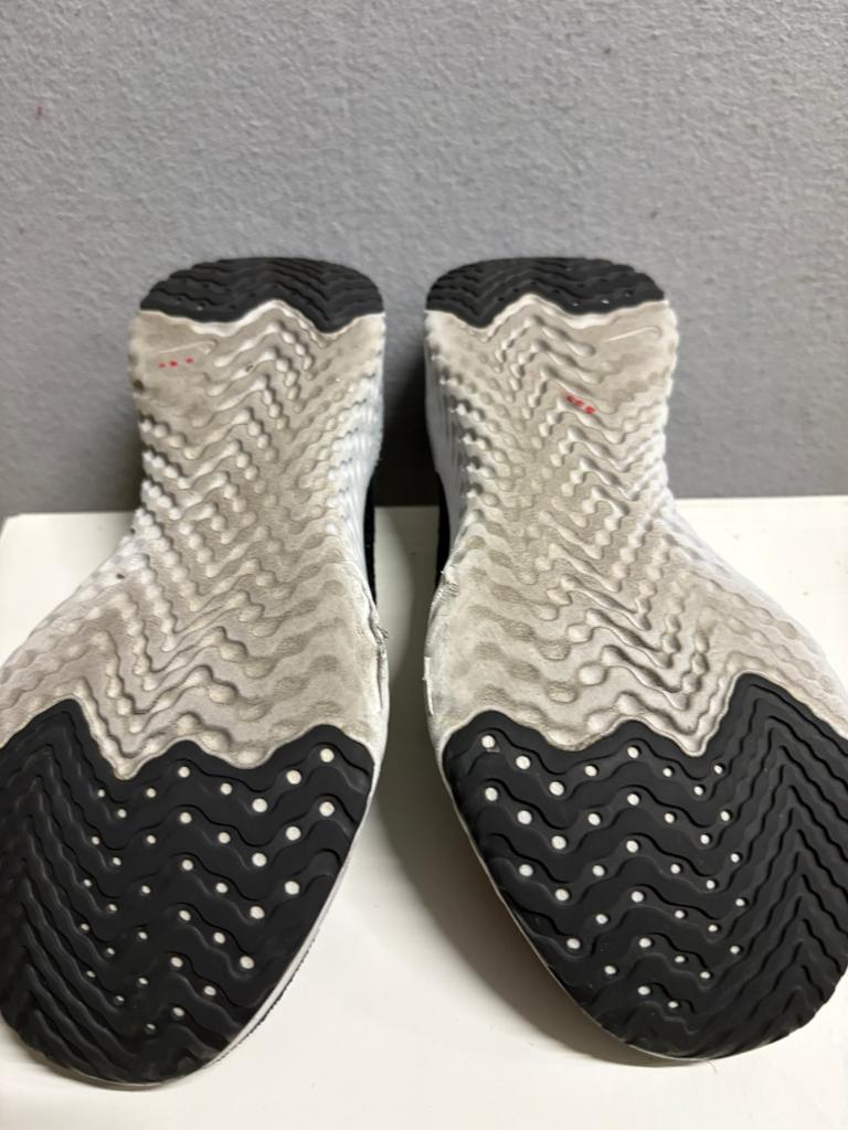Nike Epic React Flyknit Black Gold Womens Running Shoes AQ0070-013 Size