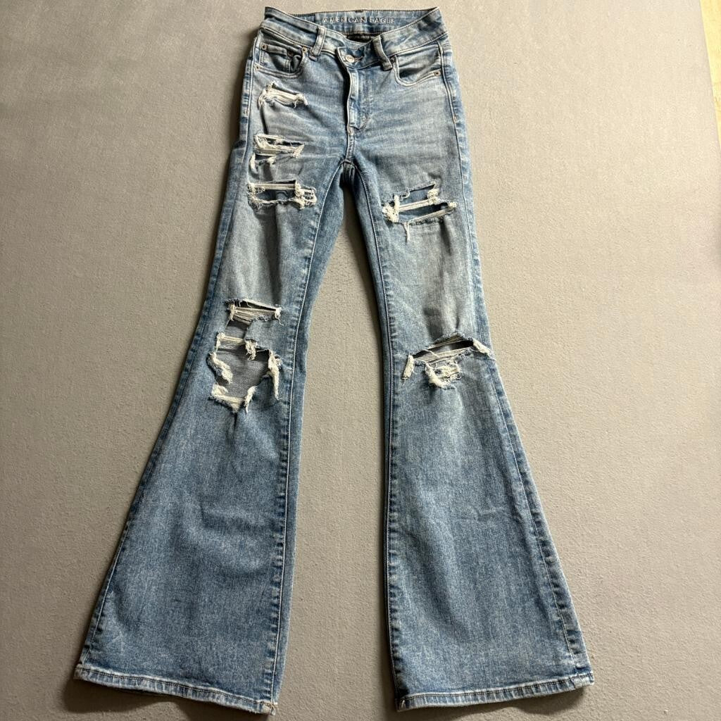 American Eagle Super Hi-Rise Flare Jeans Womens 00 Next Level Stretch Distressed