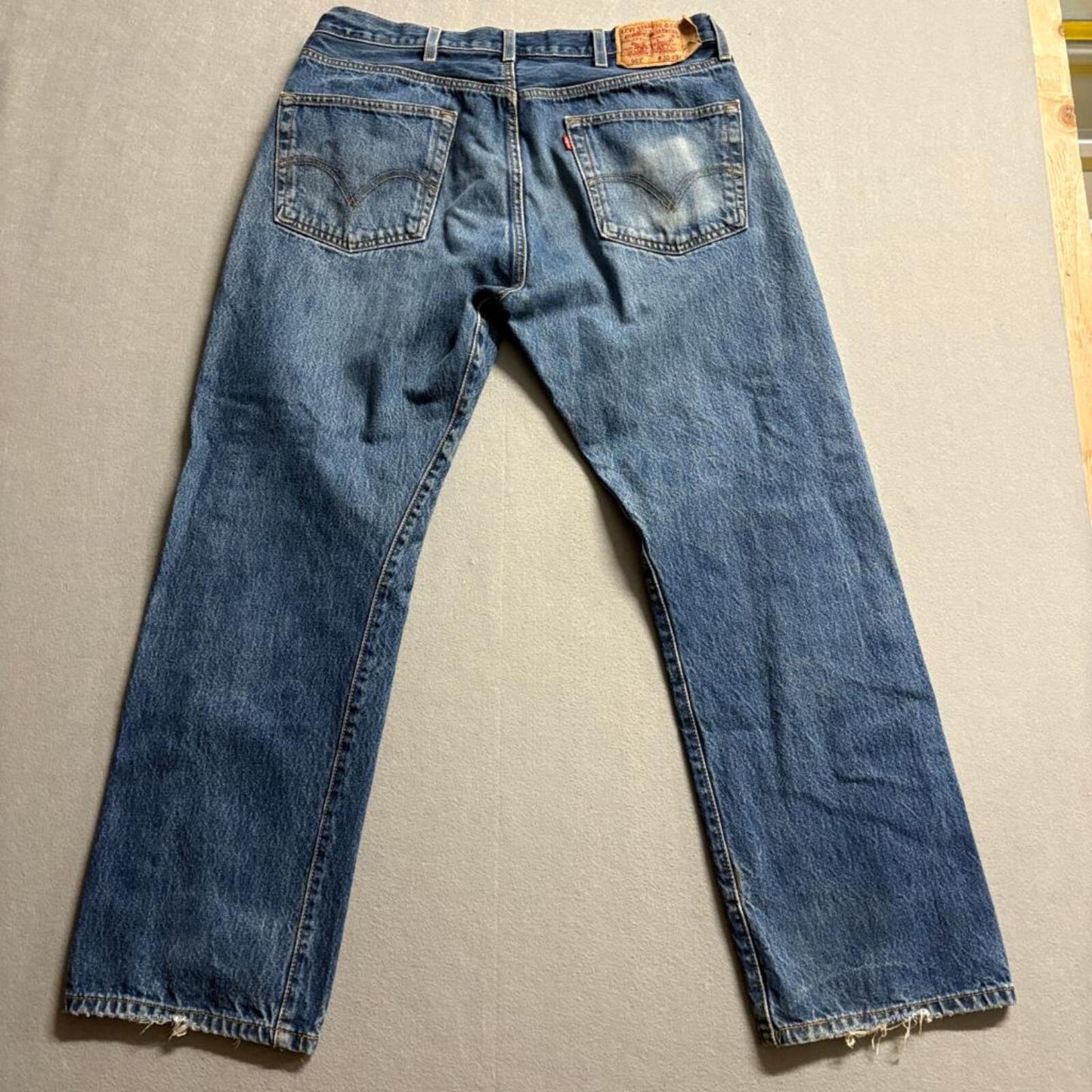 Levis 501 Button Fly Jeans Mens 38x32 Distressed Blue Denim Straight Leg 34x29