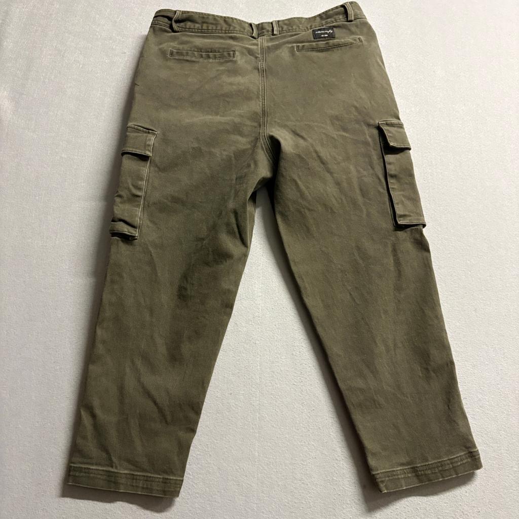 I Love Ugly Cargo Pants Womens Large Green Cotton Blend Cropped Utility
