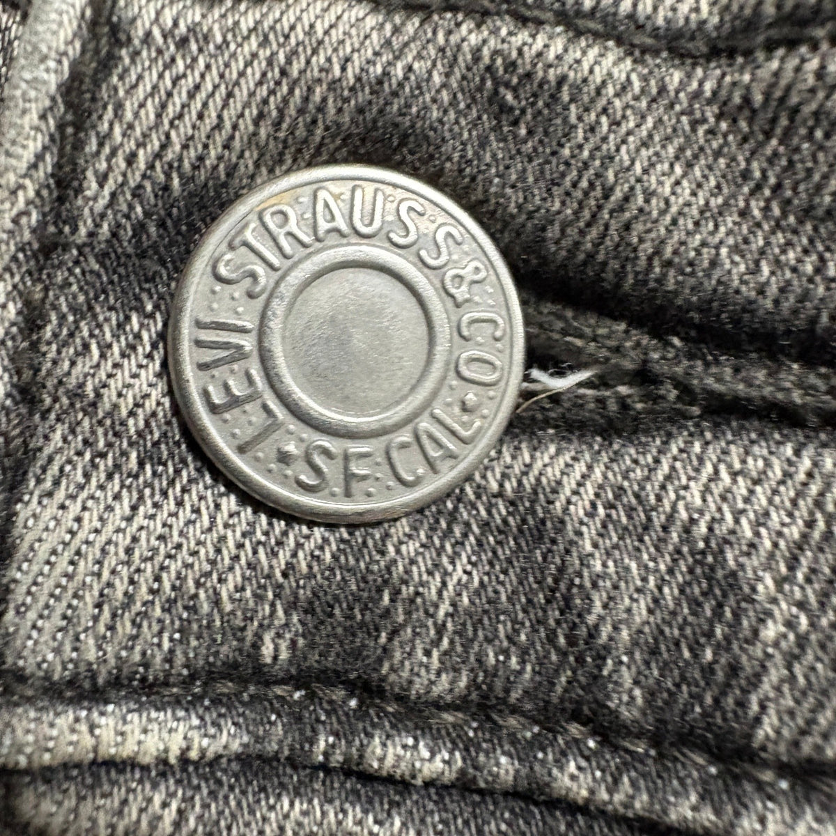 Levi's Boyfriend Jeans Womens Size 30 Gray Wash Stretch Ankle Denim Pants W30