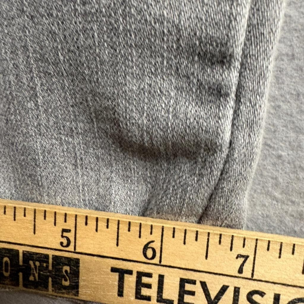 Gloria Vanderbilt Amanda Jeans Womens 10 Average Gray Denim High Rise Straight