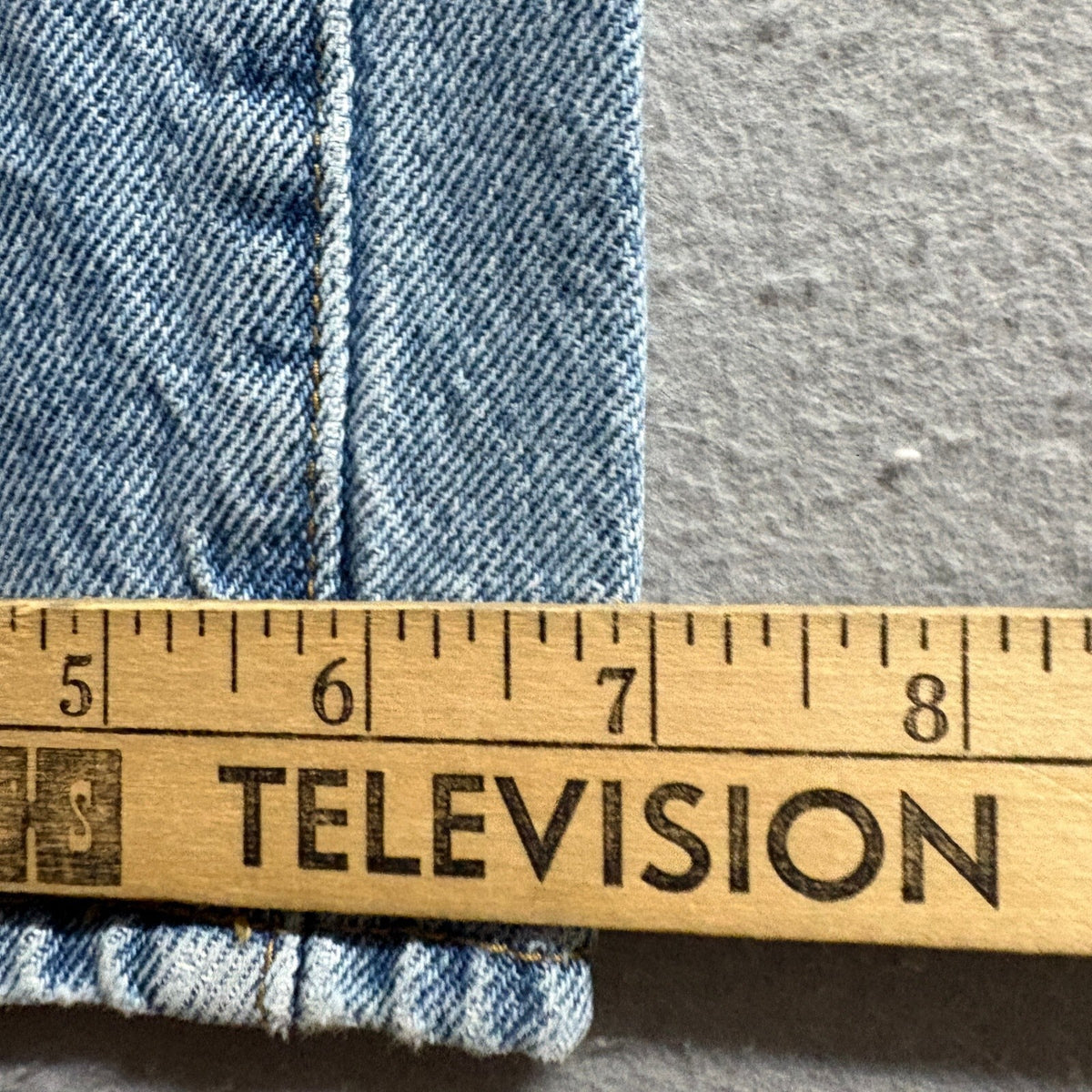 PacSun Mom Jeans Size 28 Light Wash High Rise Straight Leg 100% Cotton Denim