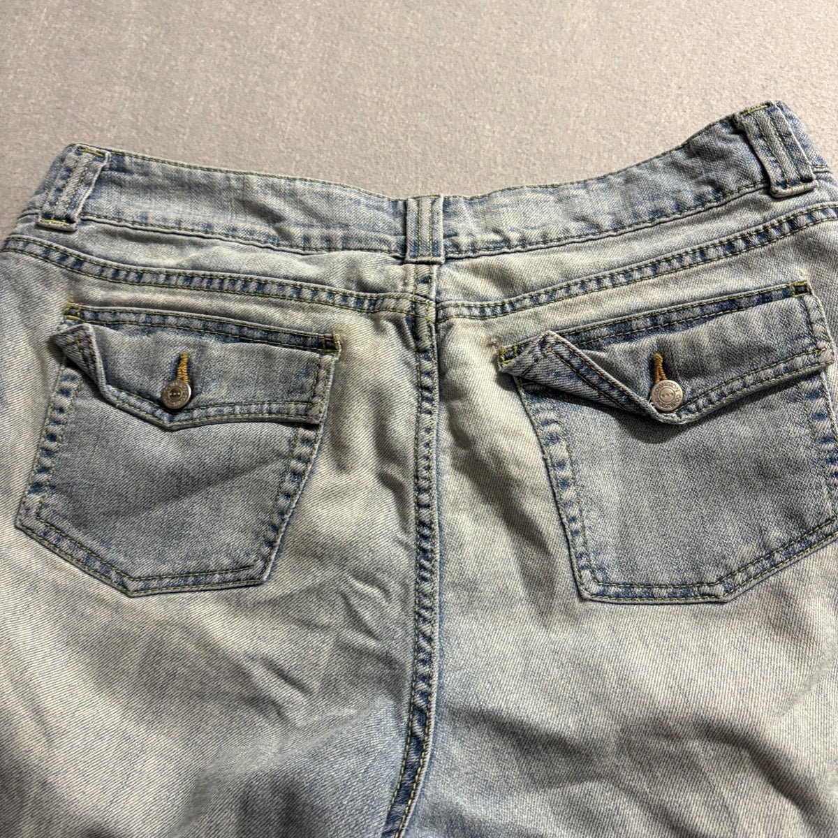 Covington Denim Capri Jeans Womens Size 14 Light Wash Stretch Cropped Shorts