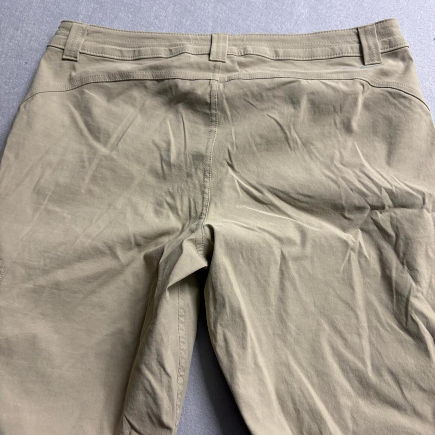 Eddie Bauer Horizon Capri Pants Womens 10 Khaki Tan Nylon Stretch Cargo Hiking