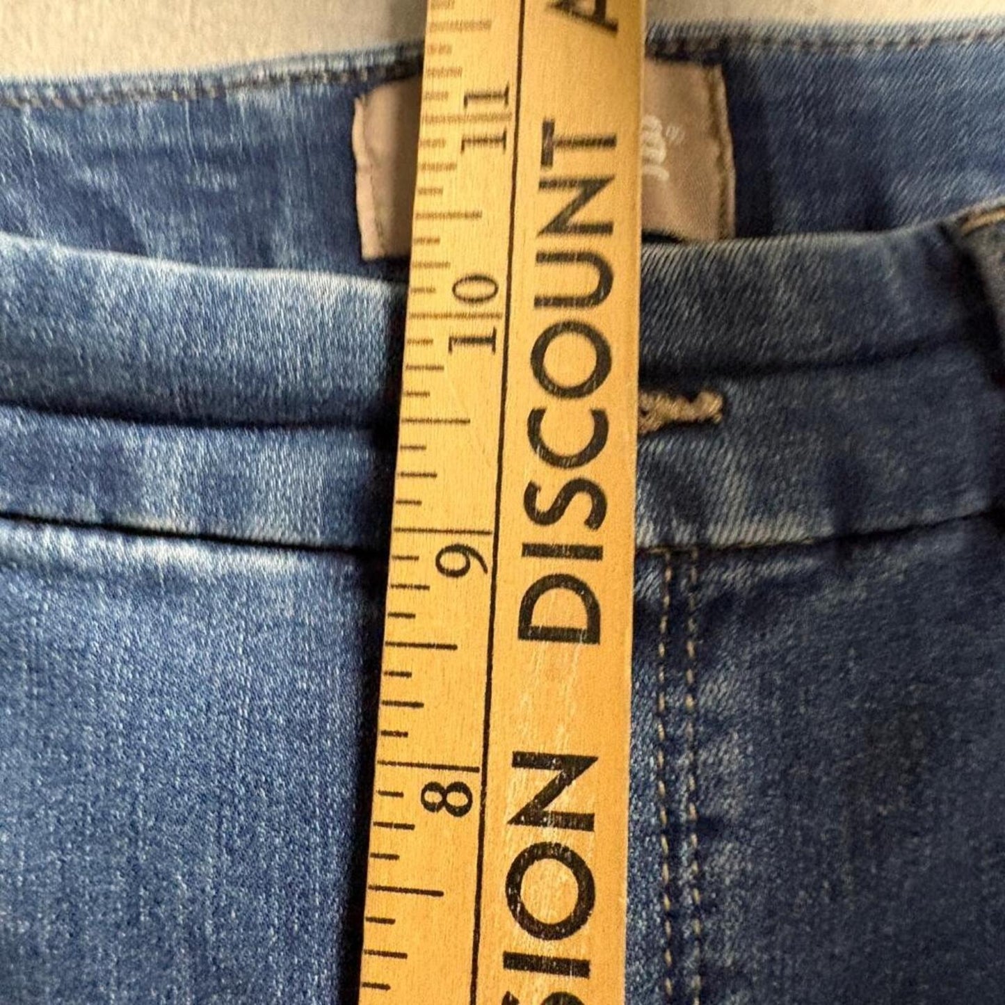 Chicos Denim Capri Jeans Womens Size 0.5 Medium Wash Stretch Cropped Blue