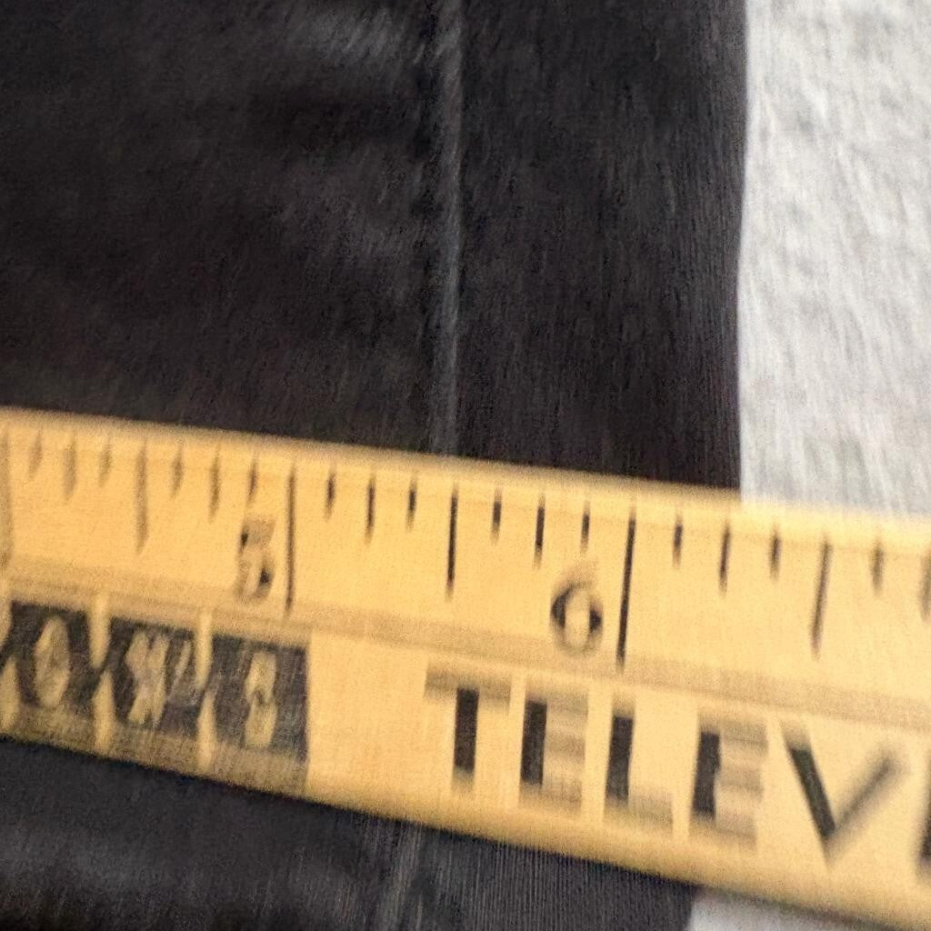 Levi's Premium 724 High Rise Straight Jeans Womens 29 Black Distressed Knee