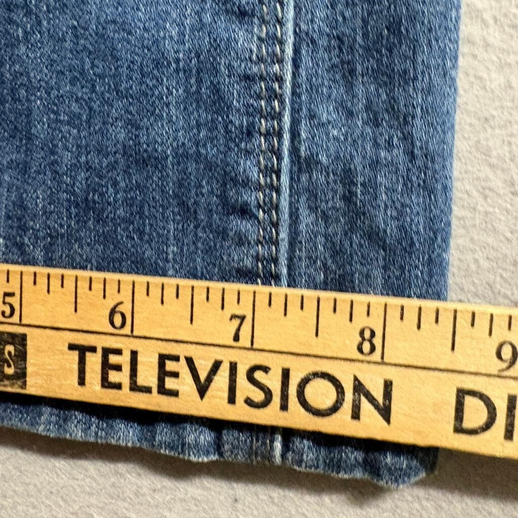 Levis Demi Curve Bootcut Jeans Womens Size 2M Blue Denim Flap Pocket Stretch