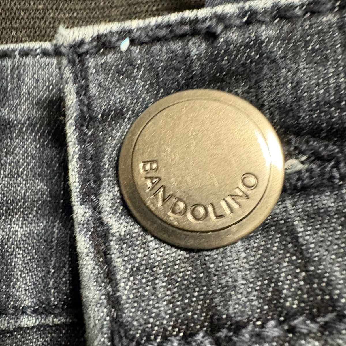 Bandolino Maureen Capri Denim Pants Womens Size 12 Dark Wash Stretch Crop Jeans