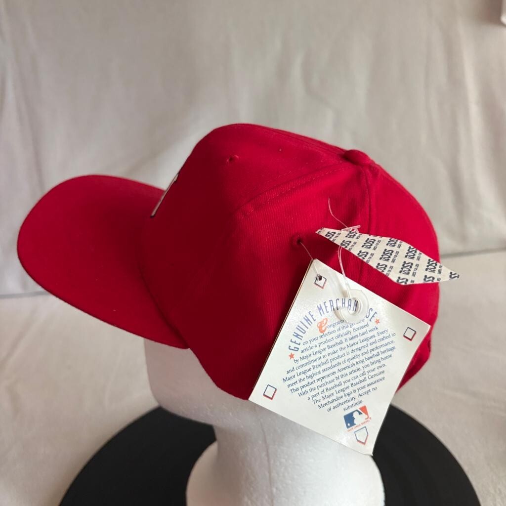 New York Yankees MLB Cap Hat Red White Logo Crosscap Vintage Style Hook Loop