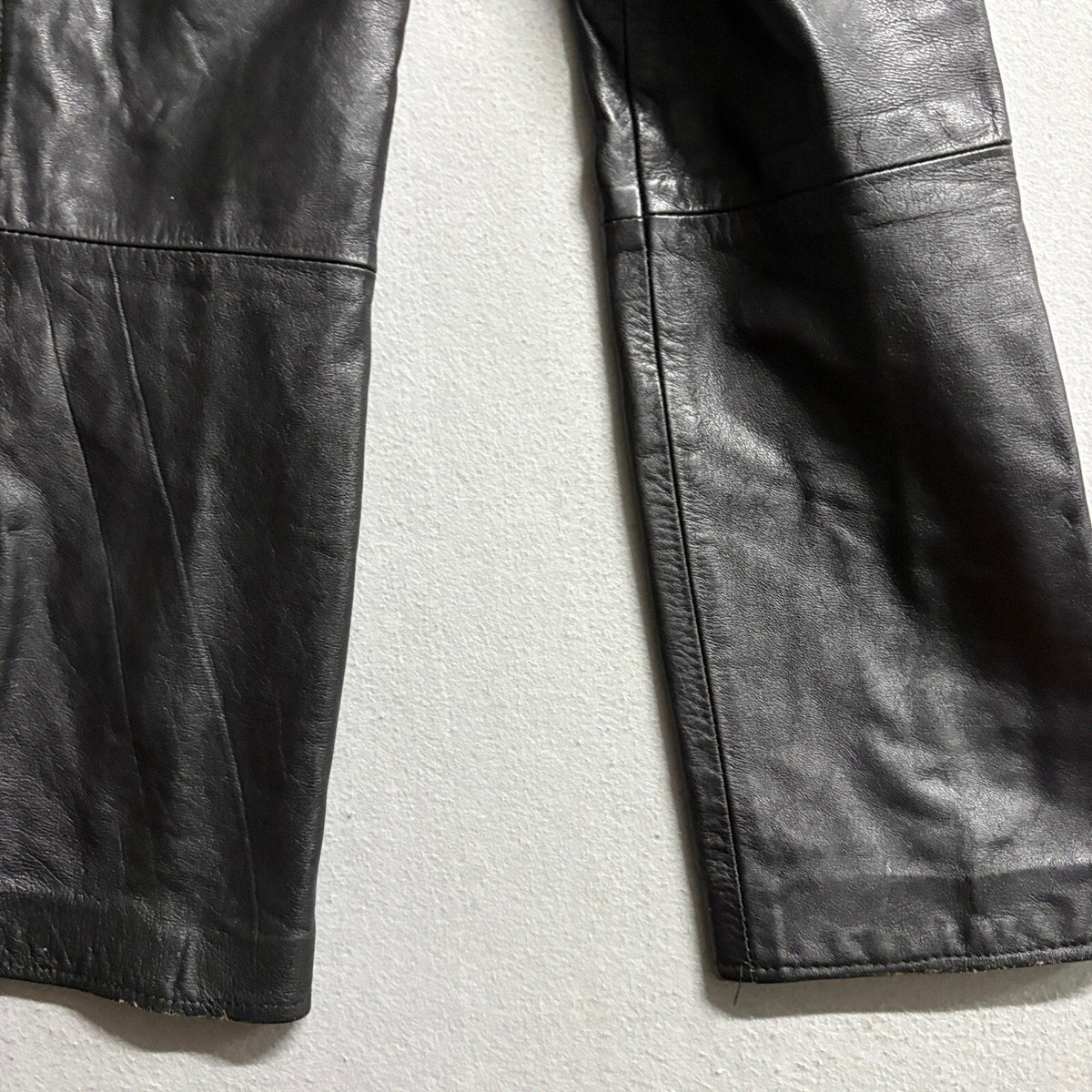 Vintage Black Genuine Leather Pants Womens 3/4 High Rise Straight Leg 90s