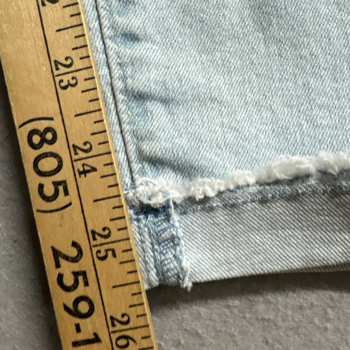 Denizen From Levis Womens Size 10 Mid Rise Boyfriend Jeans Distressed Light Wash