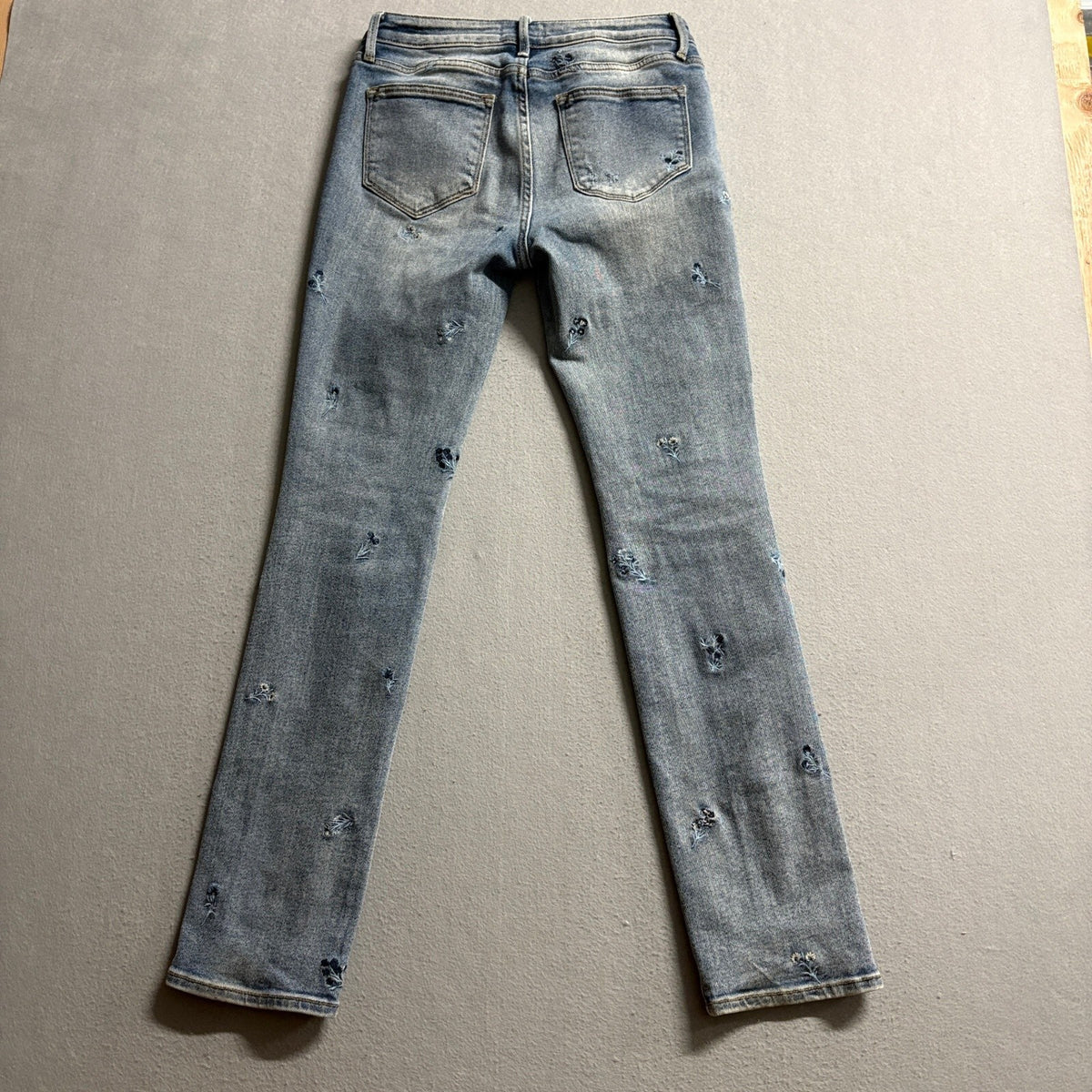 Driftwood Audrey High Rise Embroidered Distressed Jeans Womens 26 Blue Floral
