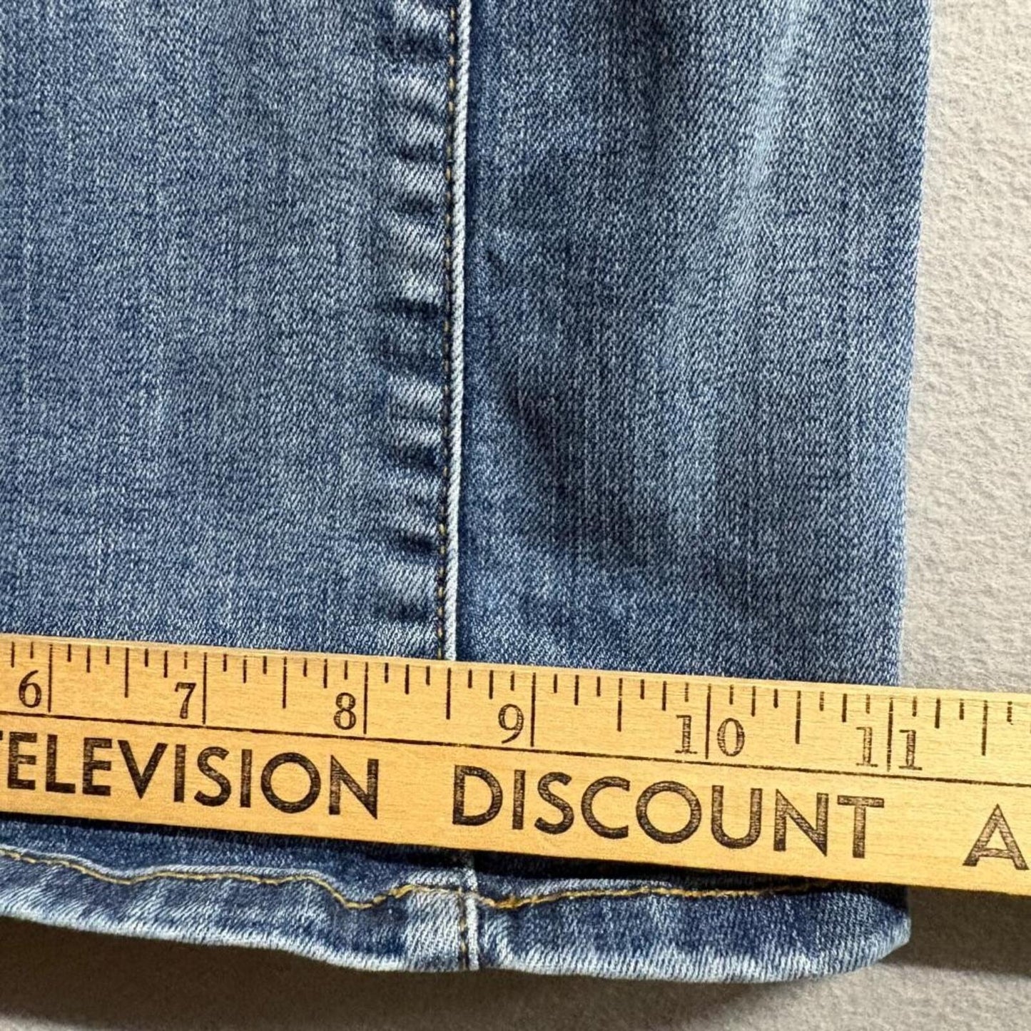 Torrid Relaxed Bootcut Jeans Womens Plus Size 22 Distressed Blue Denim Stretch