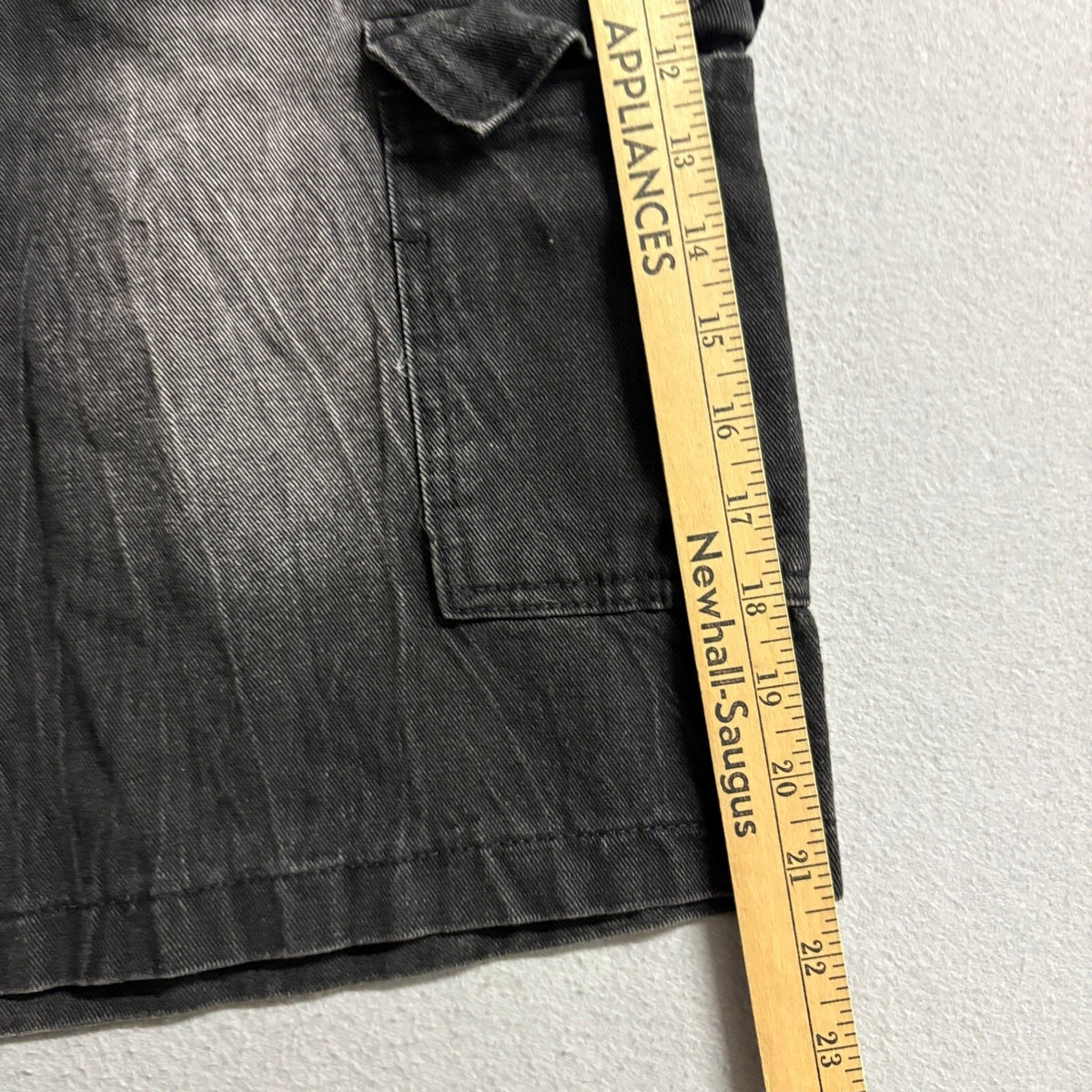 Dazy Black Denim Cargo Shorts Womens Medium Fade Wash High Rise Utility Y2K