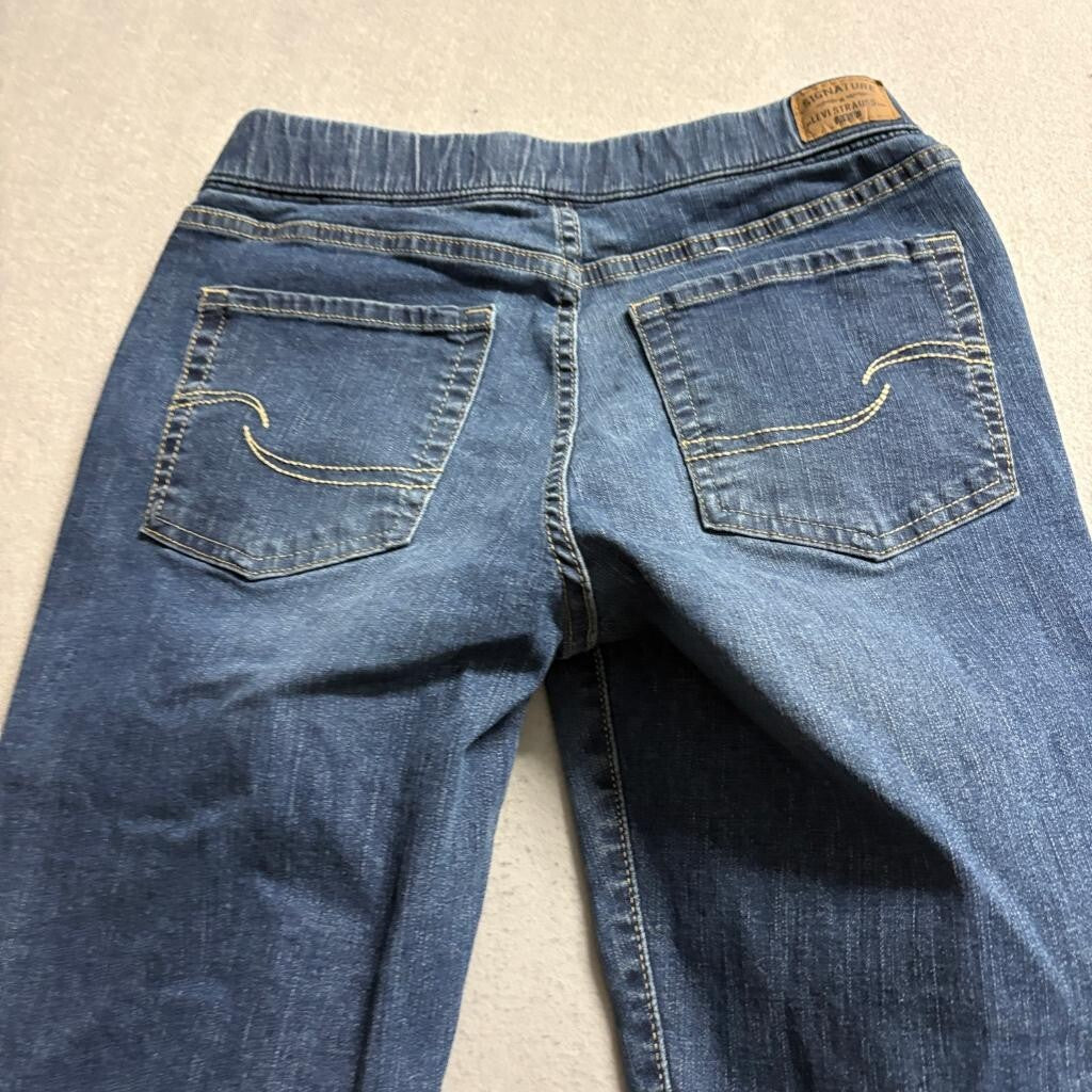 Signature by Levi Strauss Totally Shaping Pull On Skinny Jeans Womens 4M 27x30