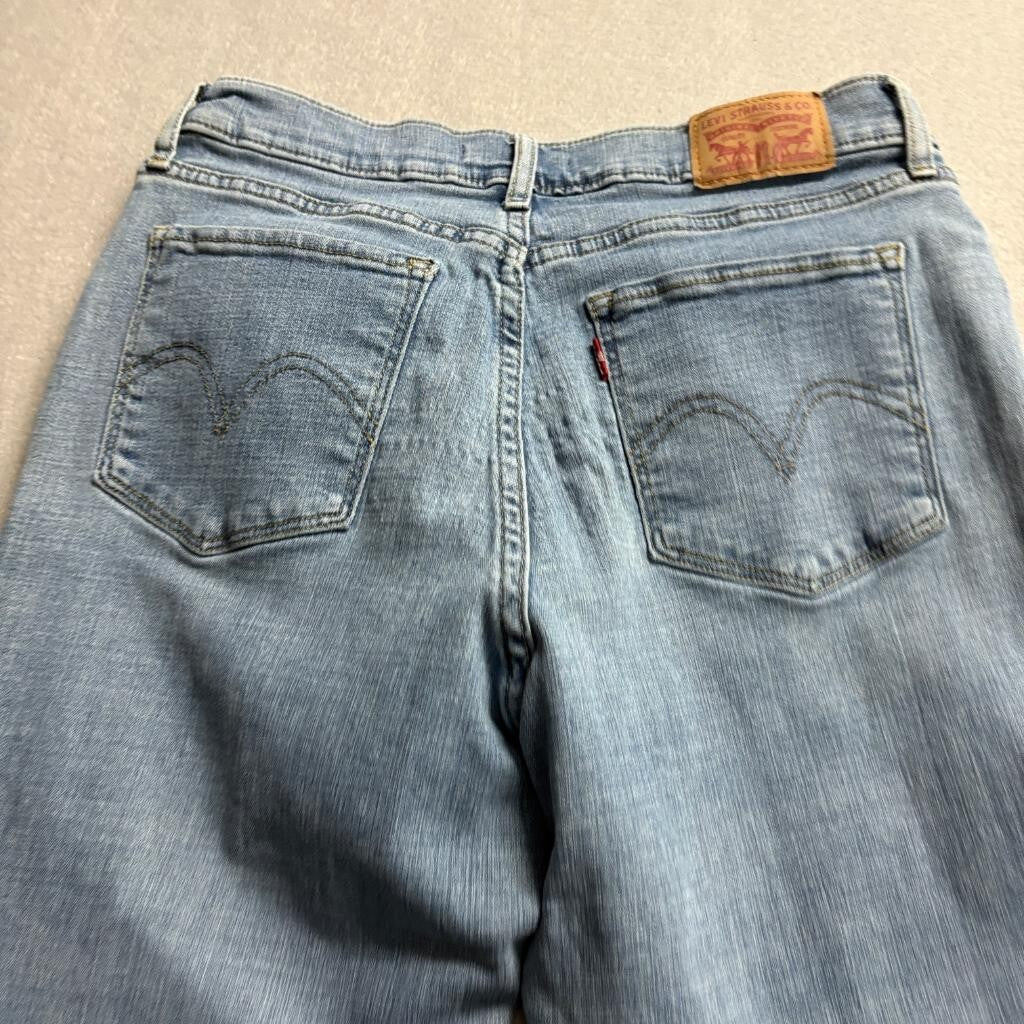 Levis Classic Bootcut Jeans Womens 28 Light Wash Denim Blue Stretch Pants