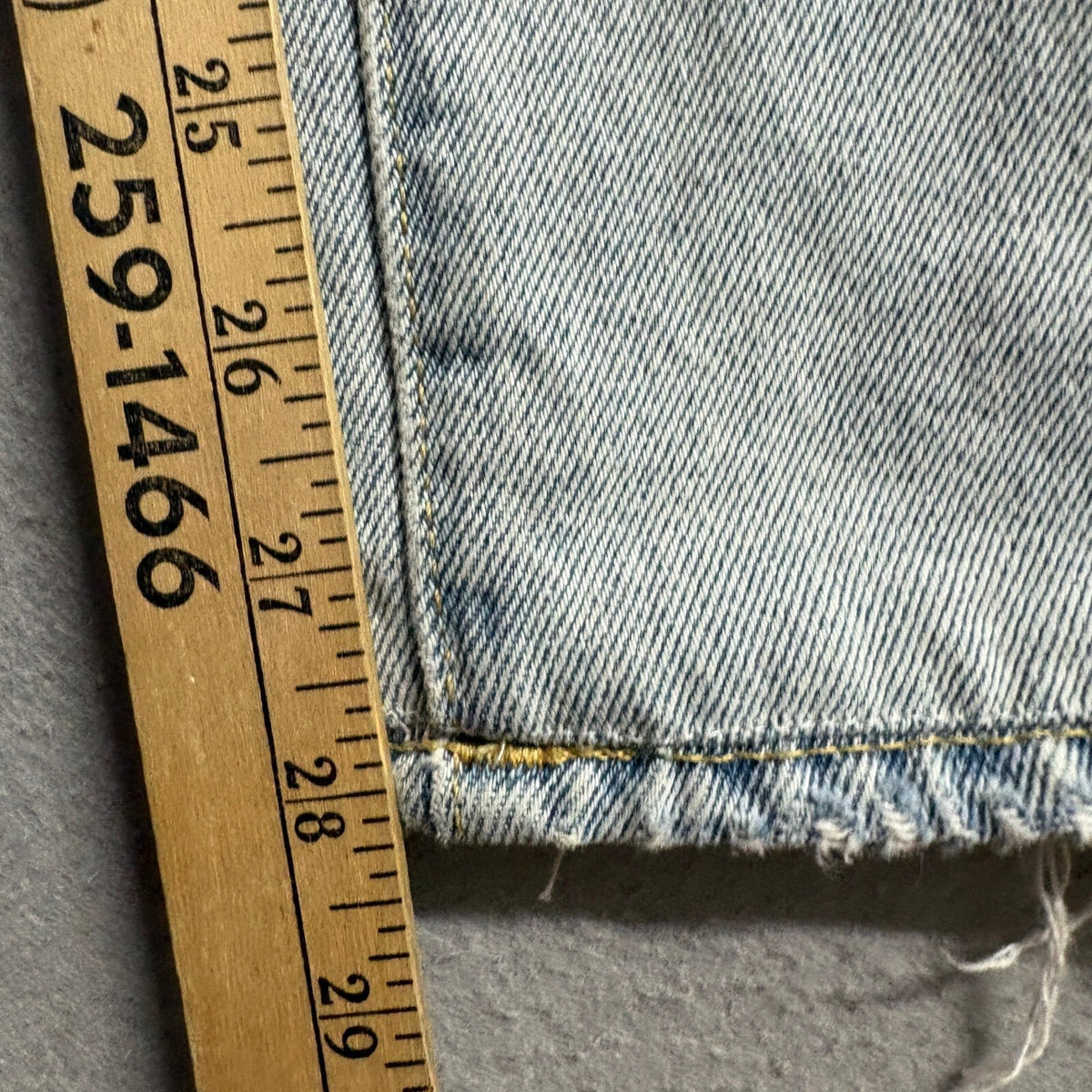 BDG Urban Outfitters Distressed Bootcut Jeans Womens 28 Light Wash Ripped Denim