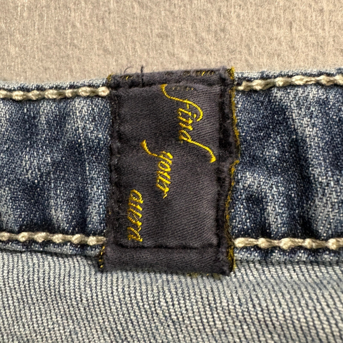 Wrangler Aura Womens Blue Denim Bootcut Jeans Flap Pocket Embroidered Inseam