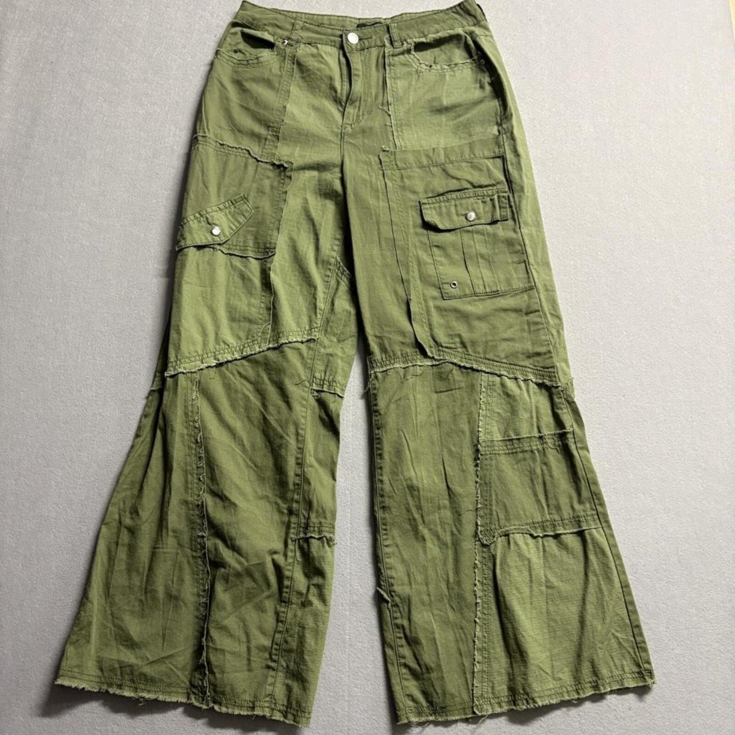 Forever 21 Womens Cargo Pants Size M Green Ripstop Patchwork Wide Leg Raw Hem