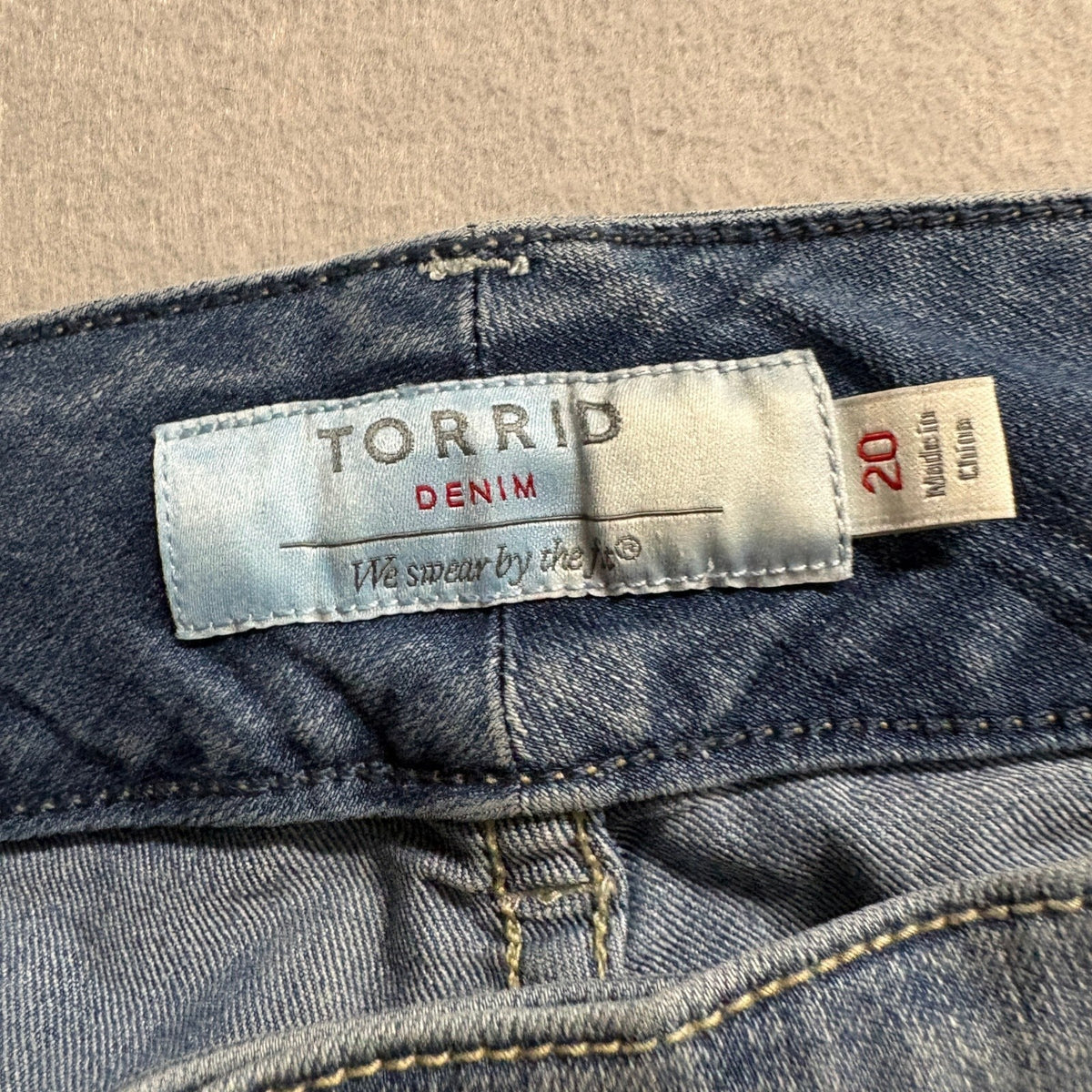 Torrid Denim Jegging Crop Jeans Womens Size 20 Blue Stretch Medium Wash