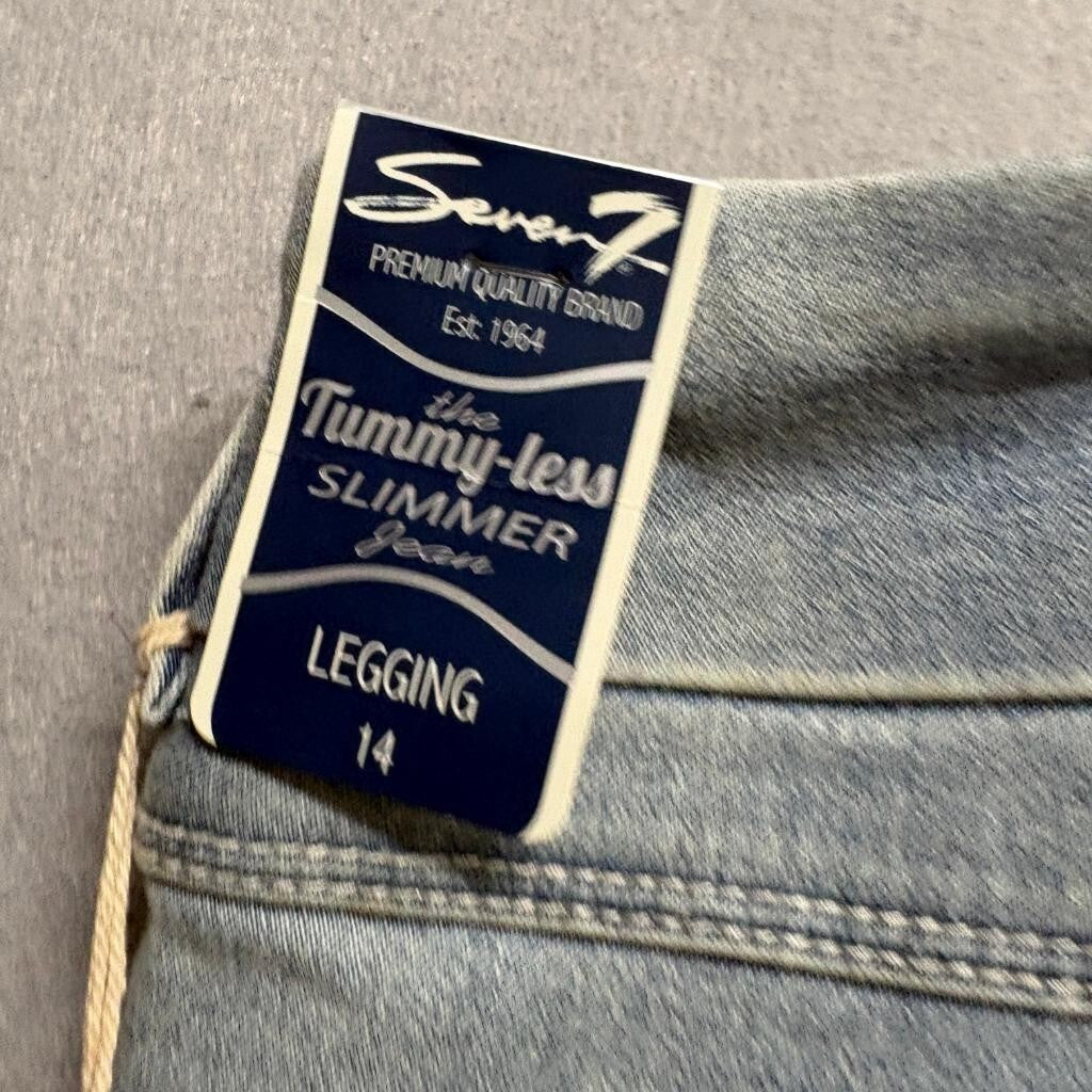 Seven7 Tummy Less Slimmer Legging Jeans Womens Size 14 Light Wash Stretch Denim