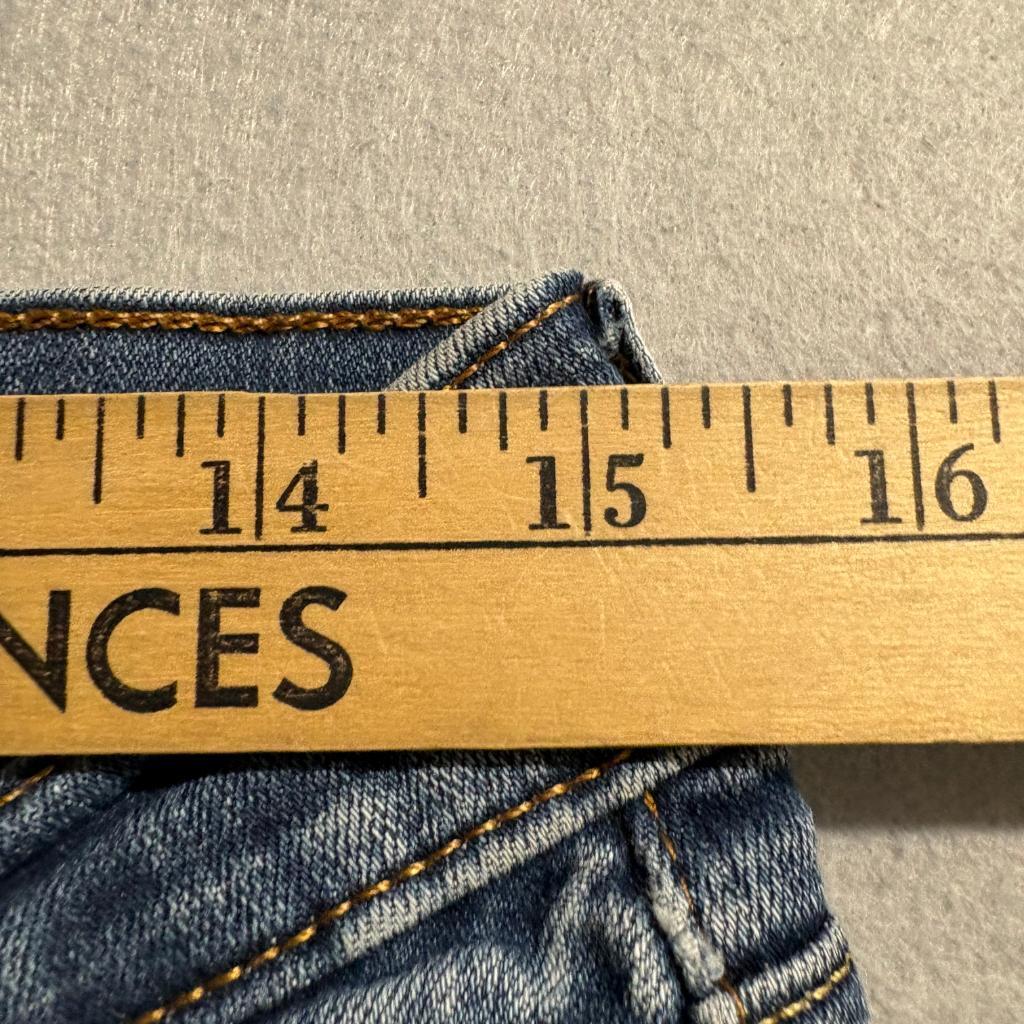Levis Classic Bootcut Jeans Womens 29 Medium Wash Blue Denim Stretch 8S W29 L30
