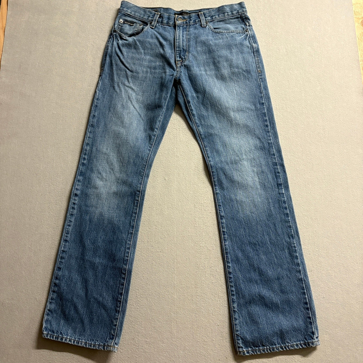 Calvin Klein Jeans Mens 32x32 Medium Wash Blue Denim Bootcut Stretch Jeans