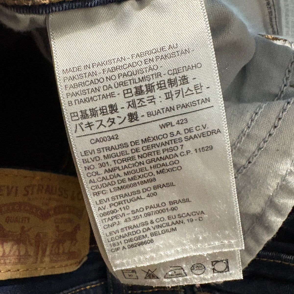 Levi's 710 Super Skinny Jeans Women Size 33 W33 L30 Dark Wash Blue Denim Stretch